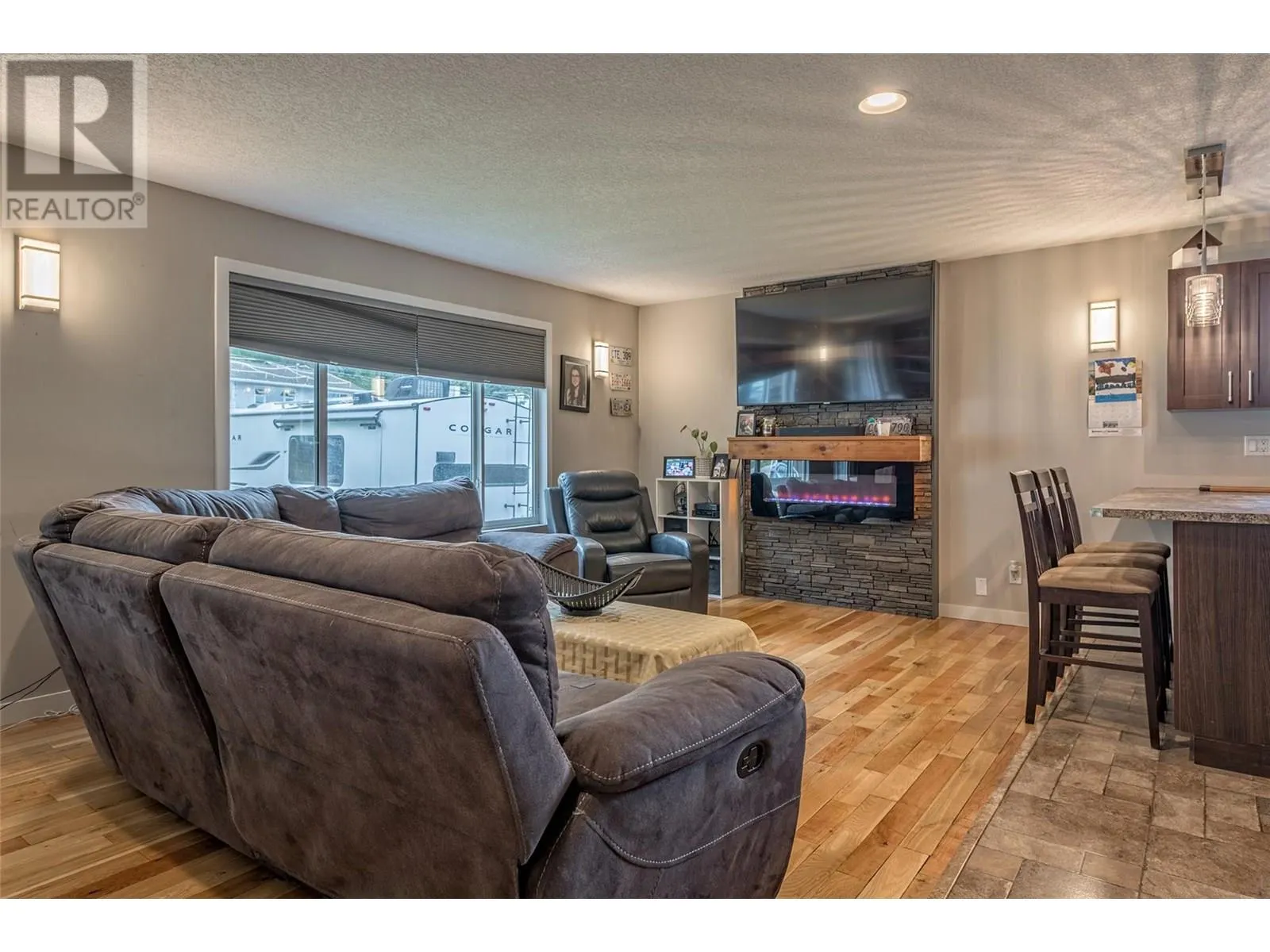 3286 Upper McLeod Road