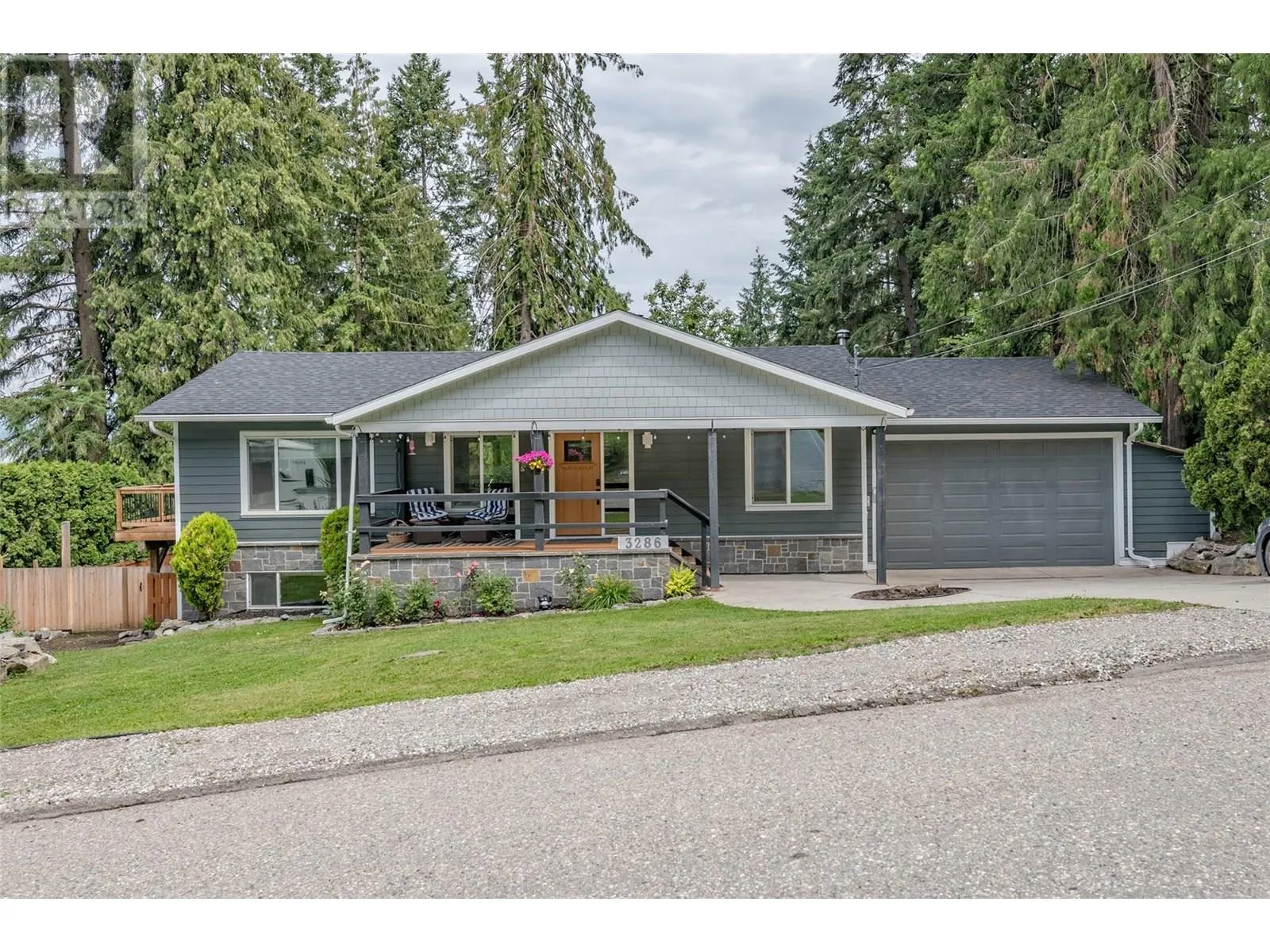 3286 Upper McLeod Road