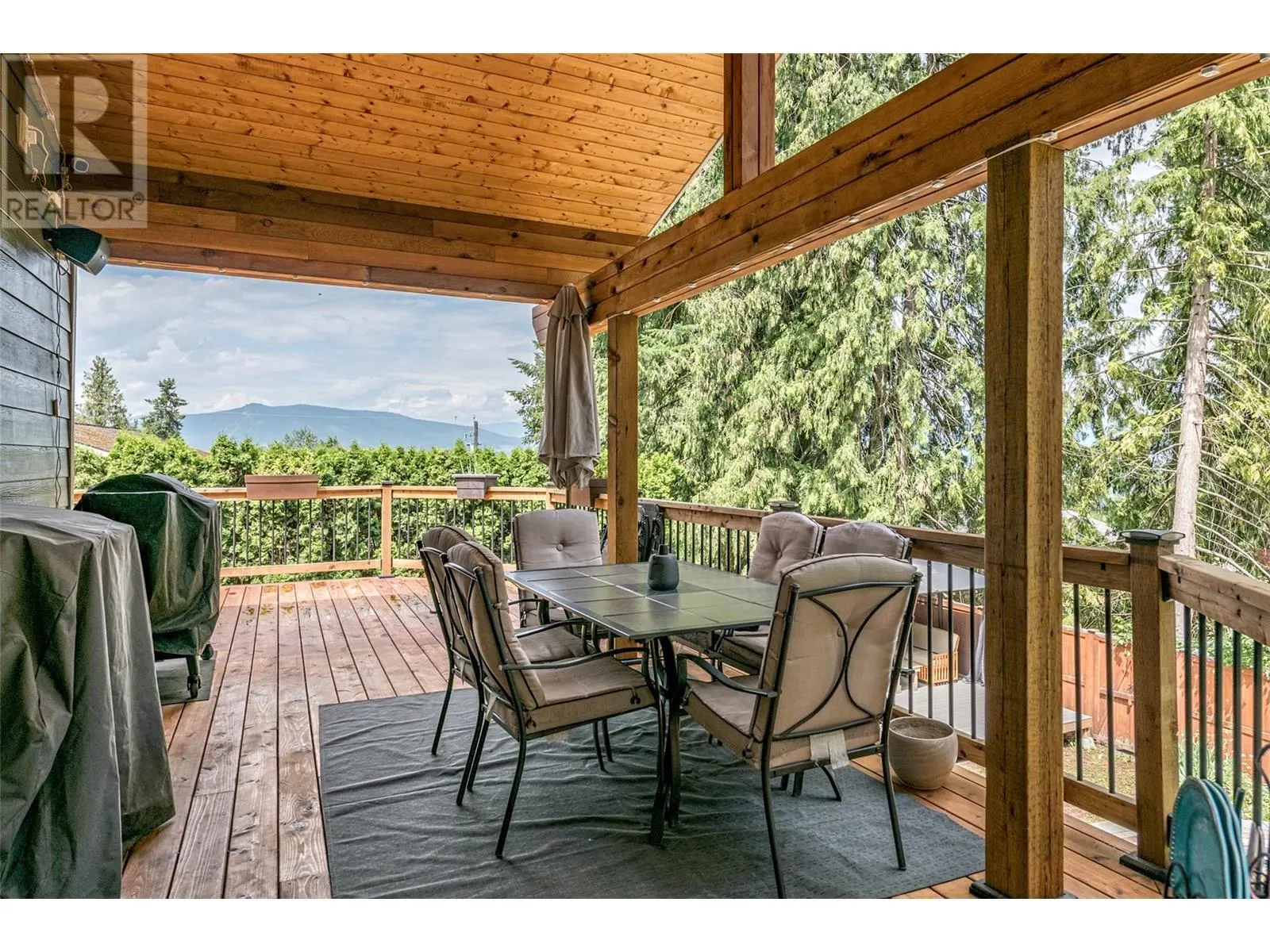 3286 Upper McLeod Road