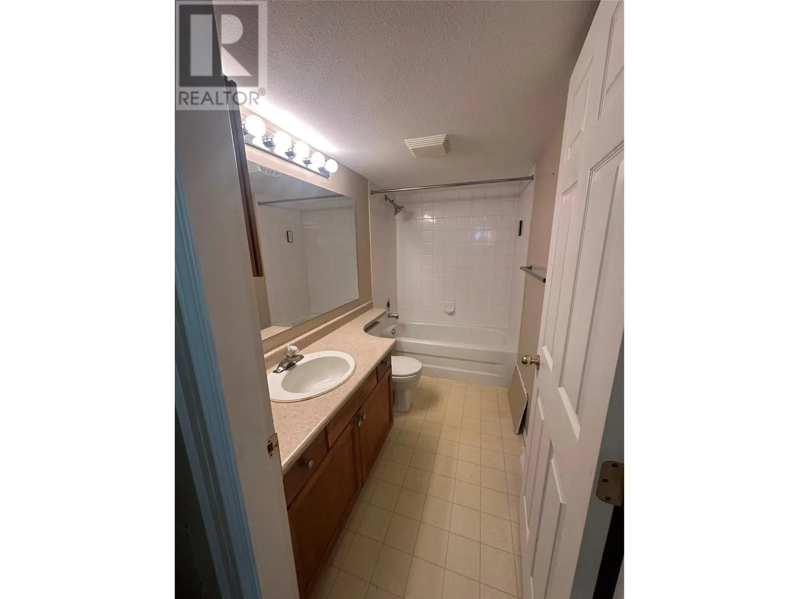 640 3rd Street Street Unit# 108