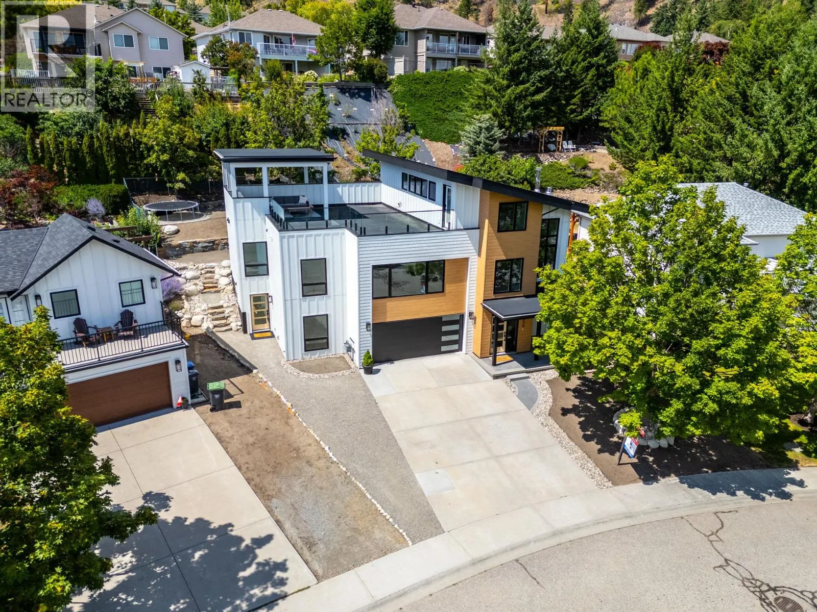 2255 Shannon Woods Crescent