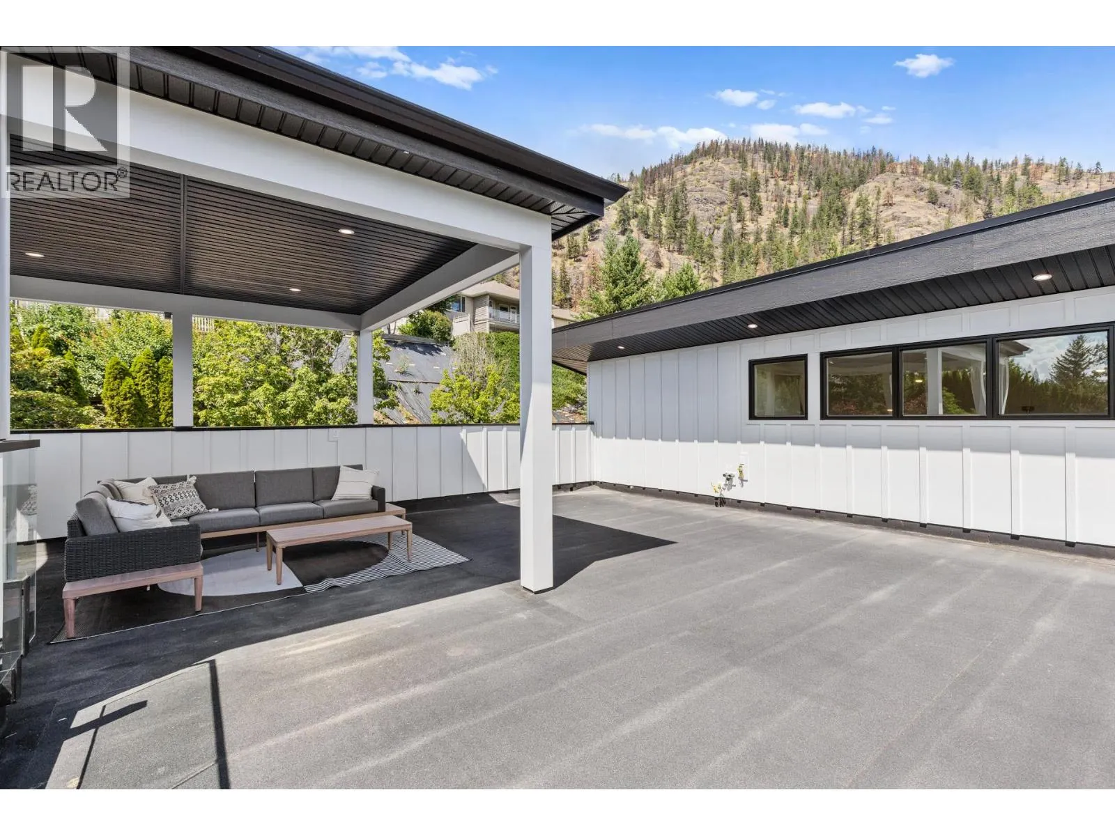 2255 Shannon Woods Crescent