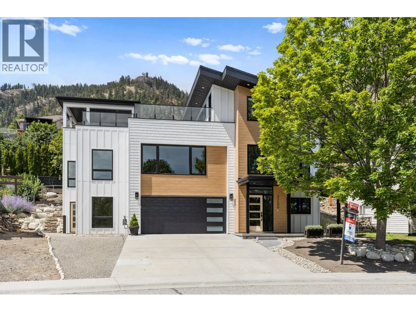 2255 Shannon Woods Crescent