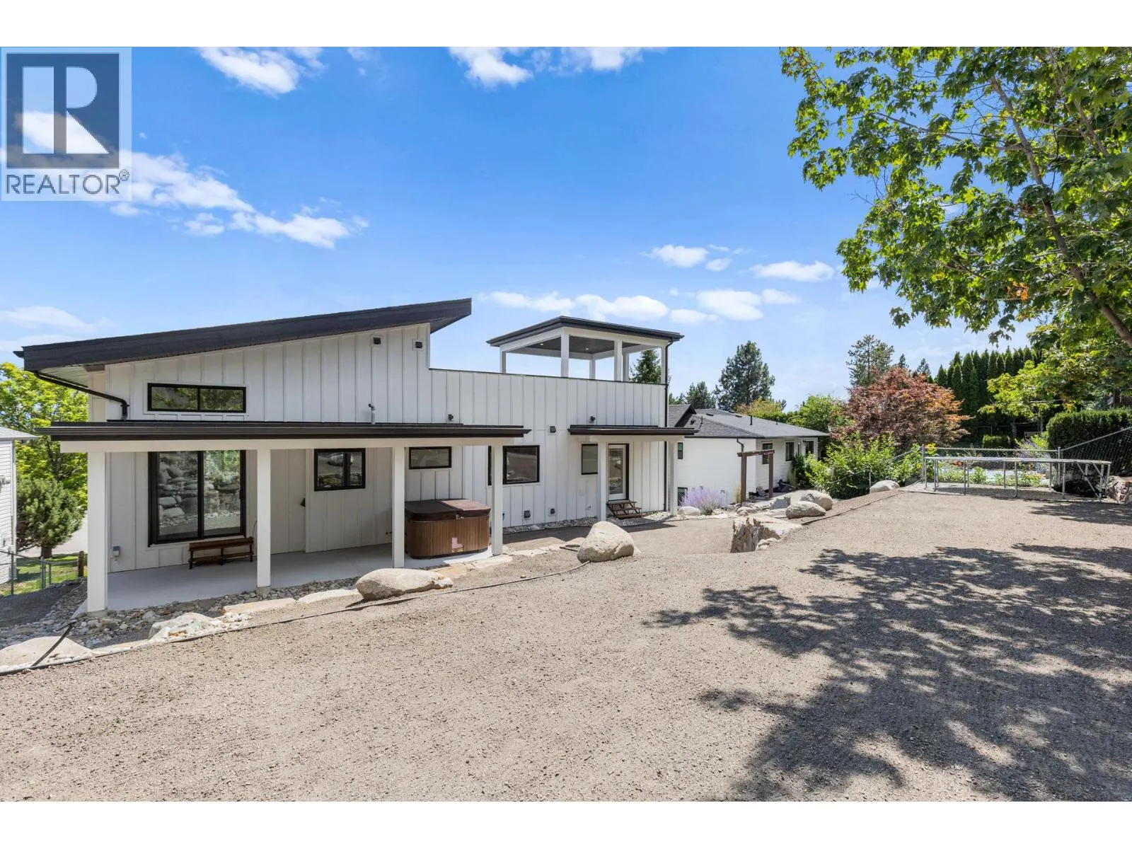 2255 Shannon Woods Crescent