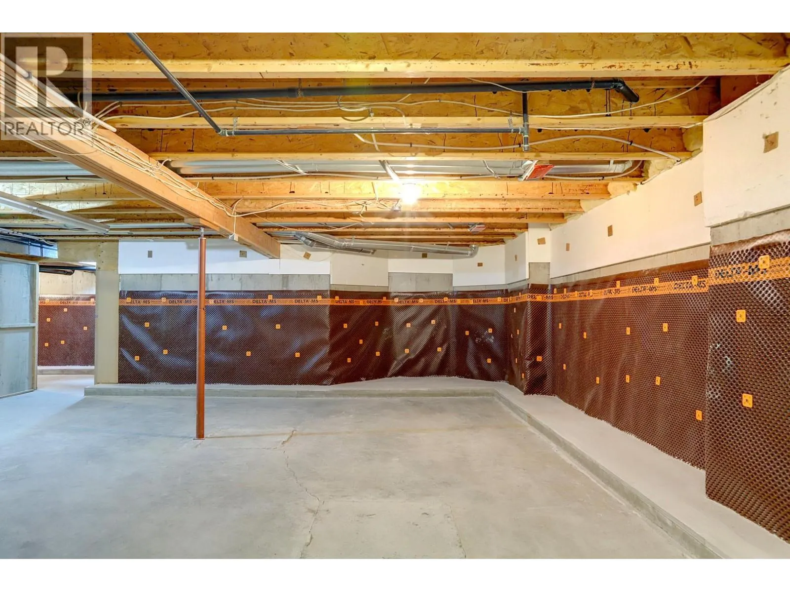 1220 25 Avenue Unit# 62