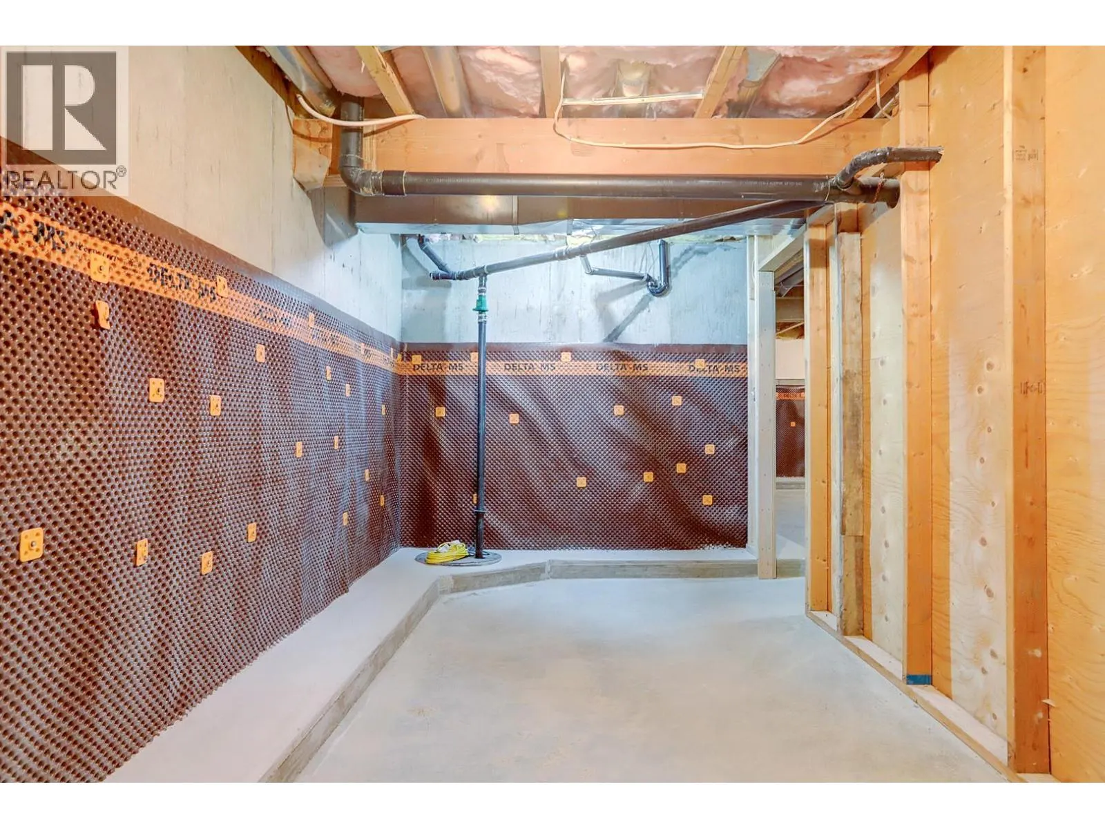1220 25 Avenue Unit# 62