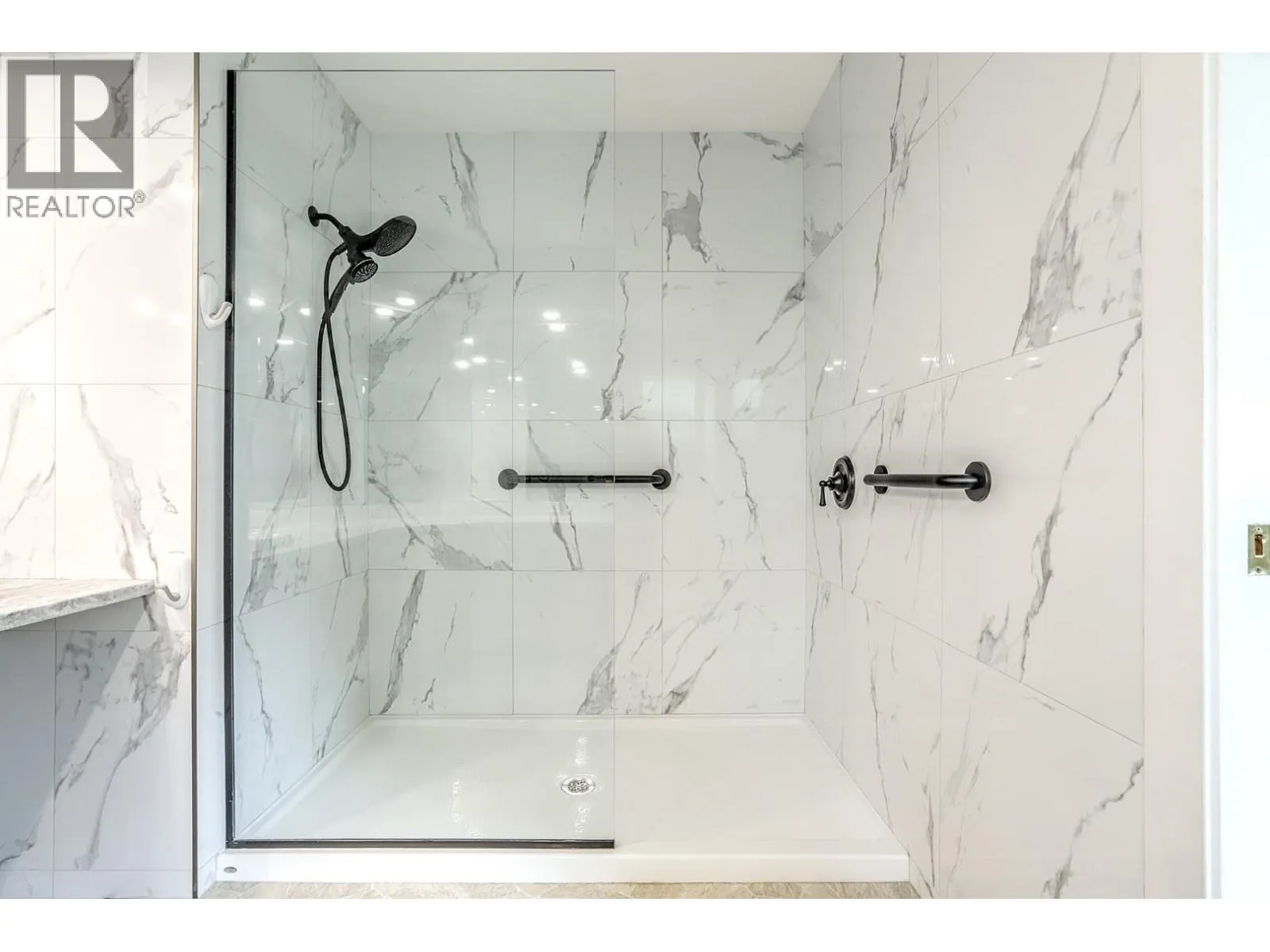 1220 25 Avenue Unit# 62