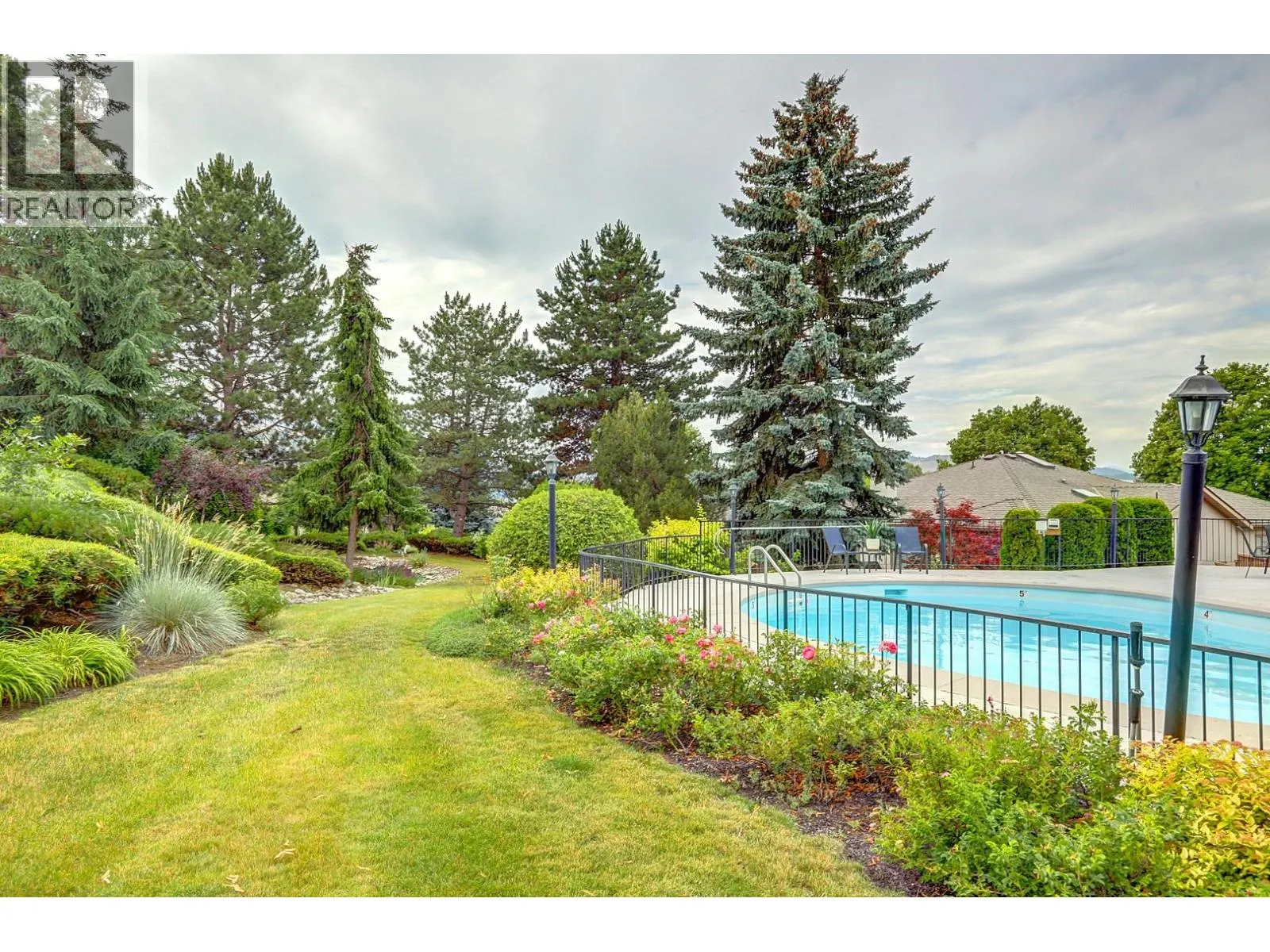 1220 25 Avenue Unit# 62