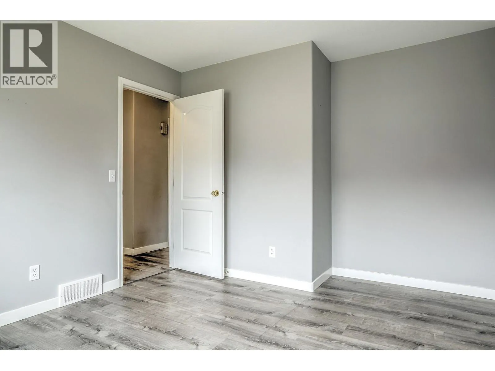 1220 25 Avenue Unit# 62