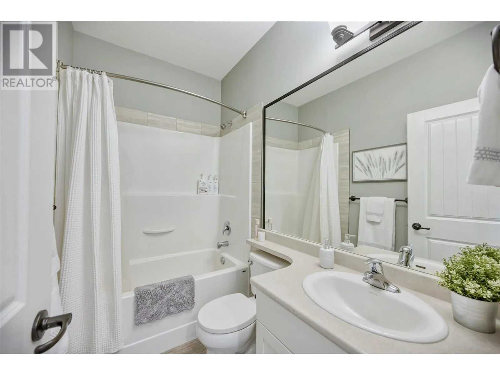 2450 RADIO TOWER Road Unit# 223