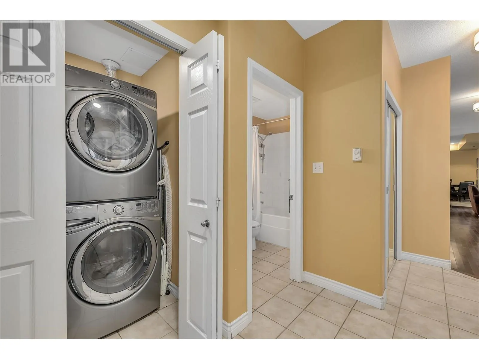 1128 Sunset Drive Unit# 407