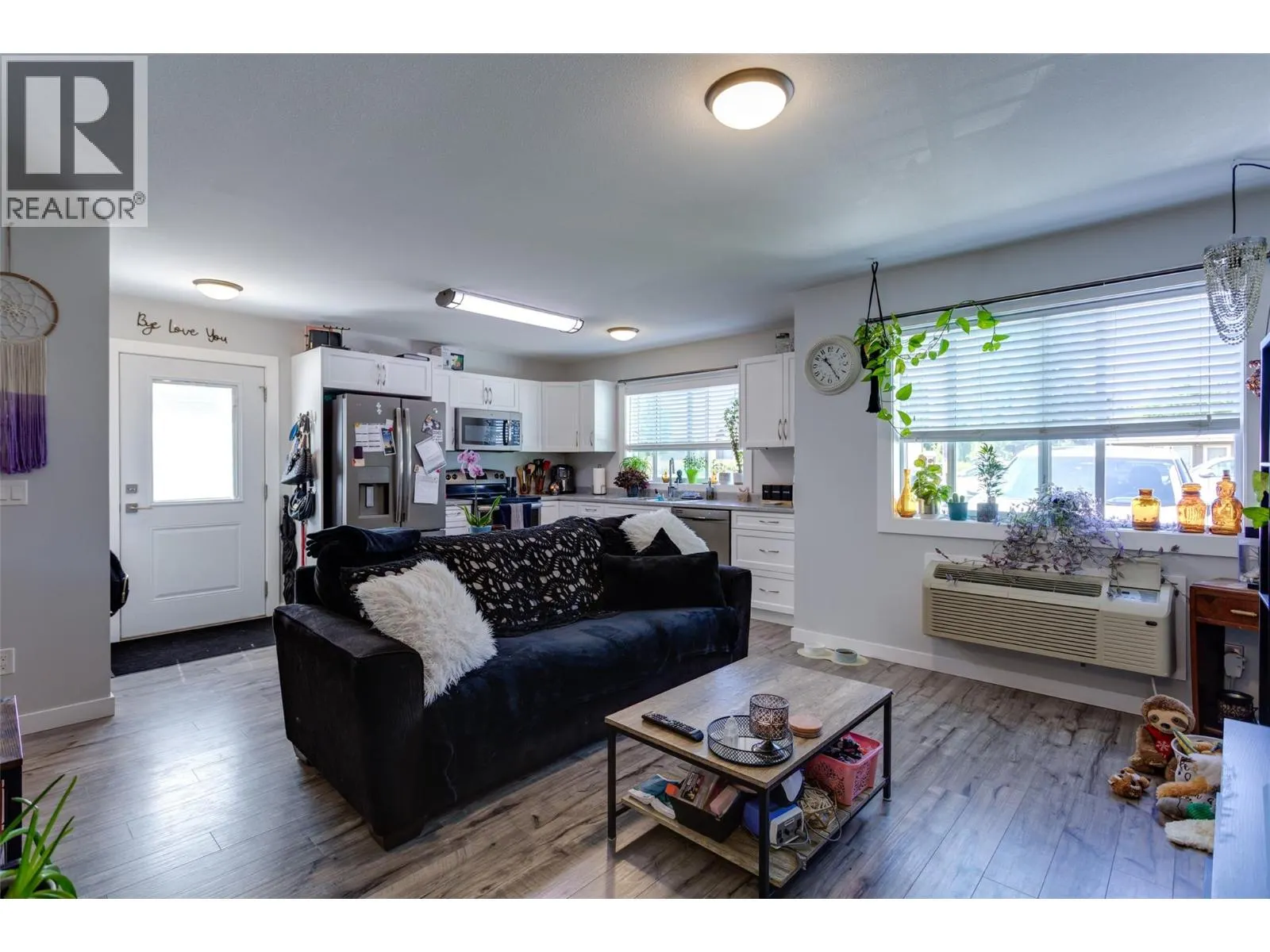 1490 Cornwall Road