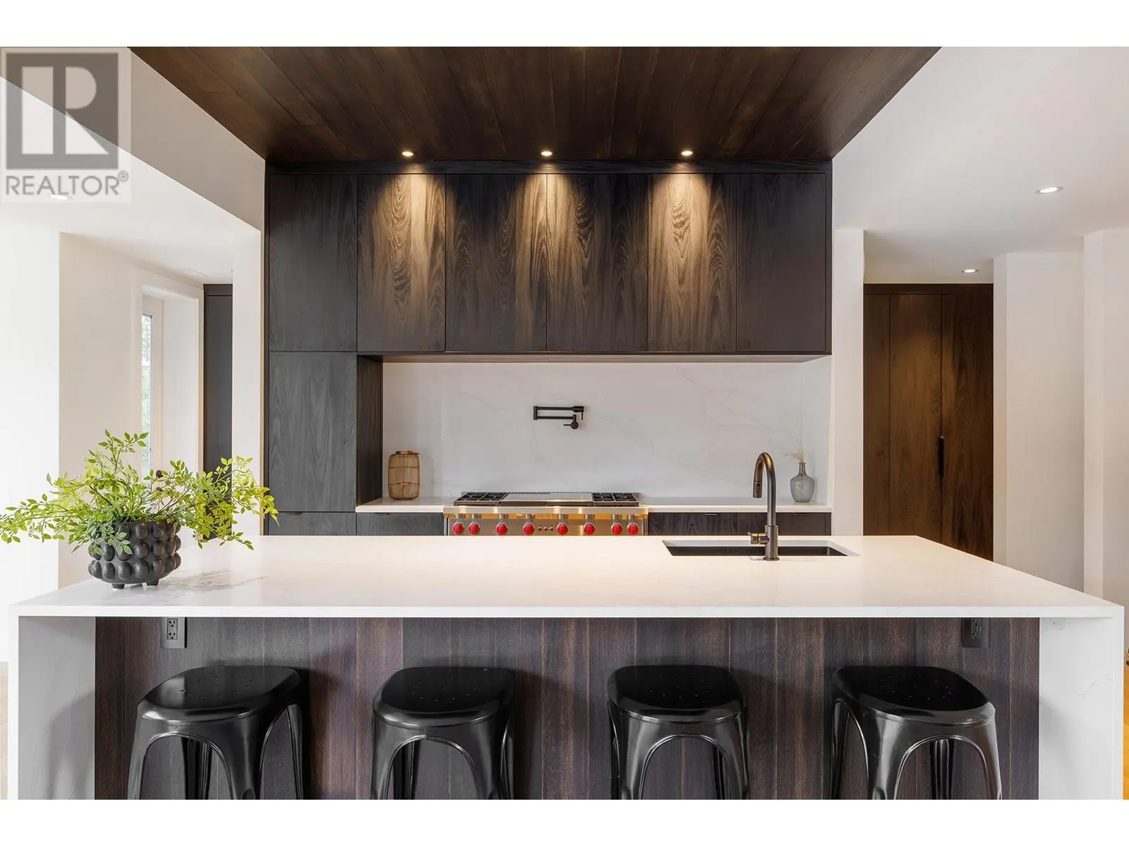 10248 Beacon Hill Drive
