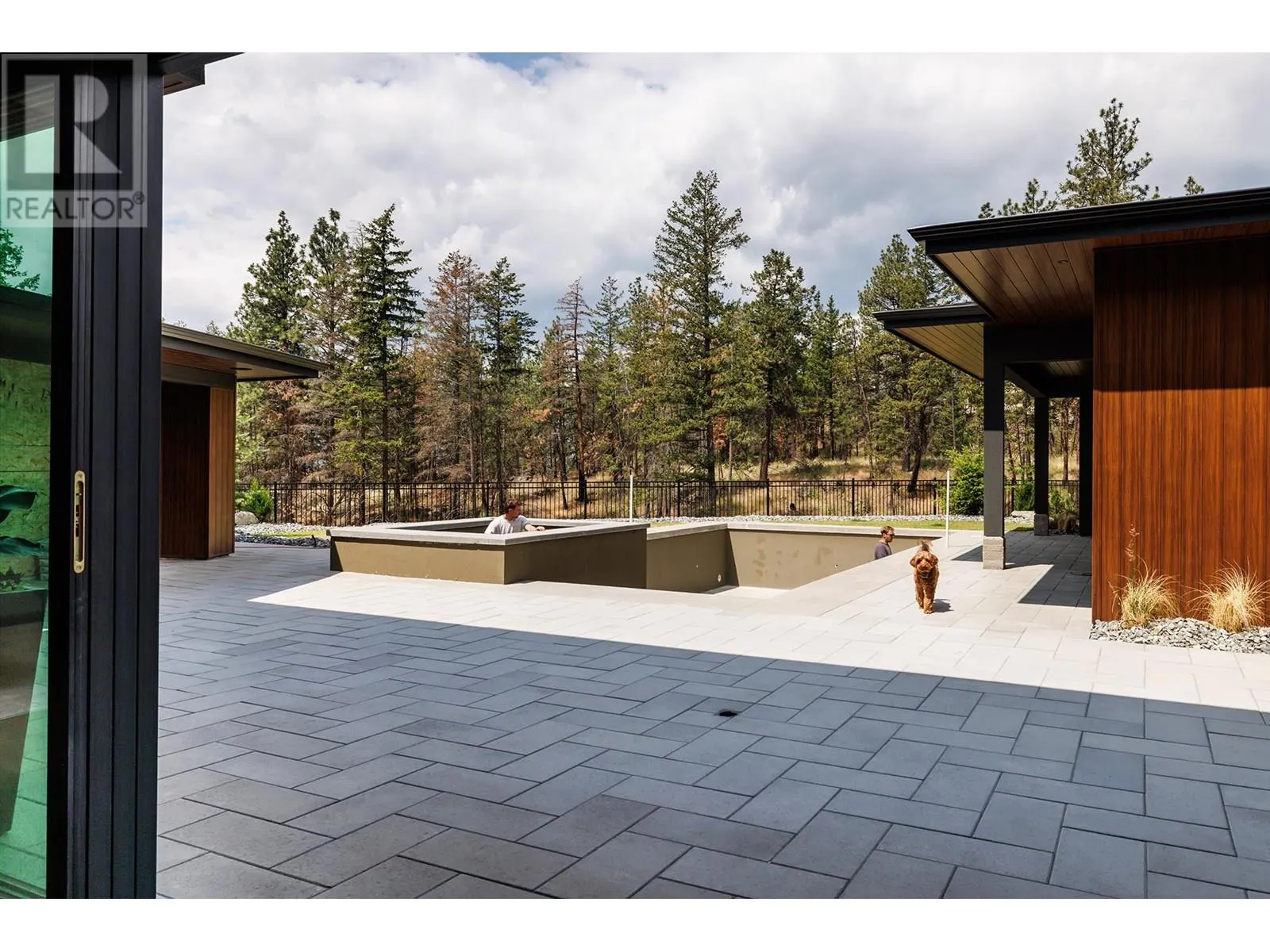 10248 Beacon Hill Drive