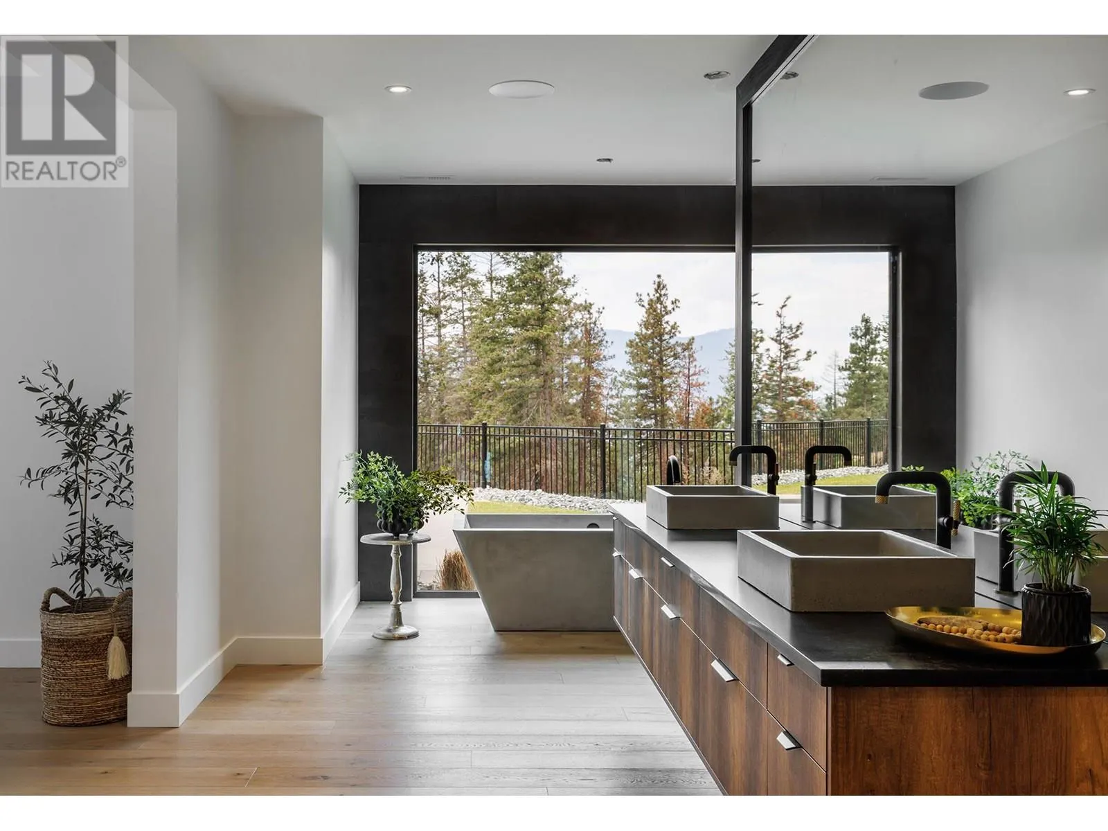 10248 Beacon Hill Drive