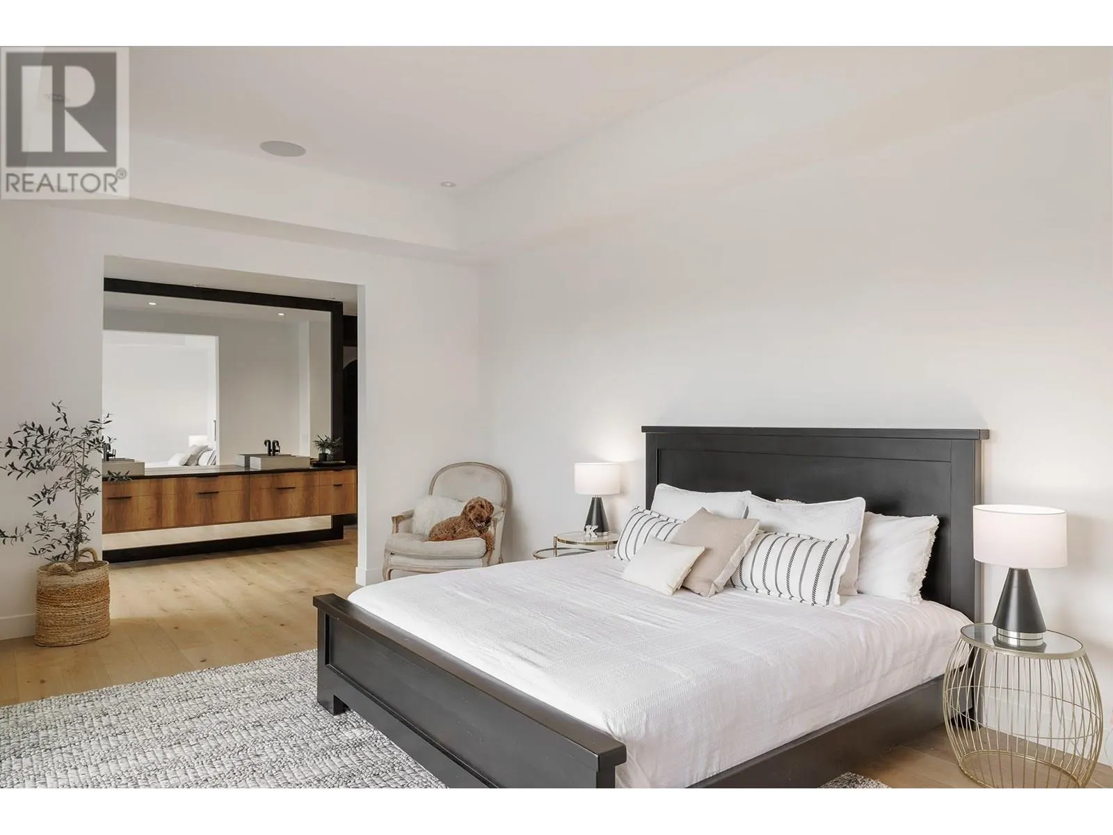 10248 Beacon Hill Drive