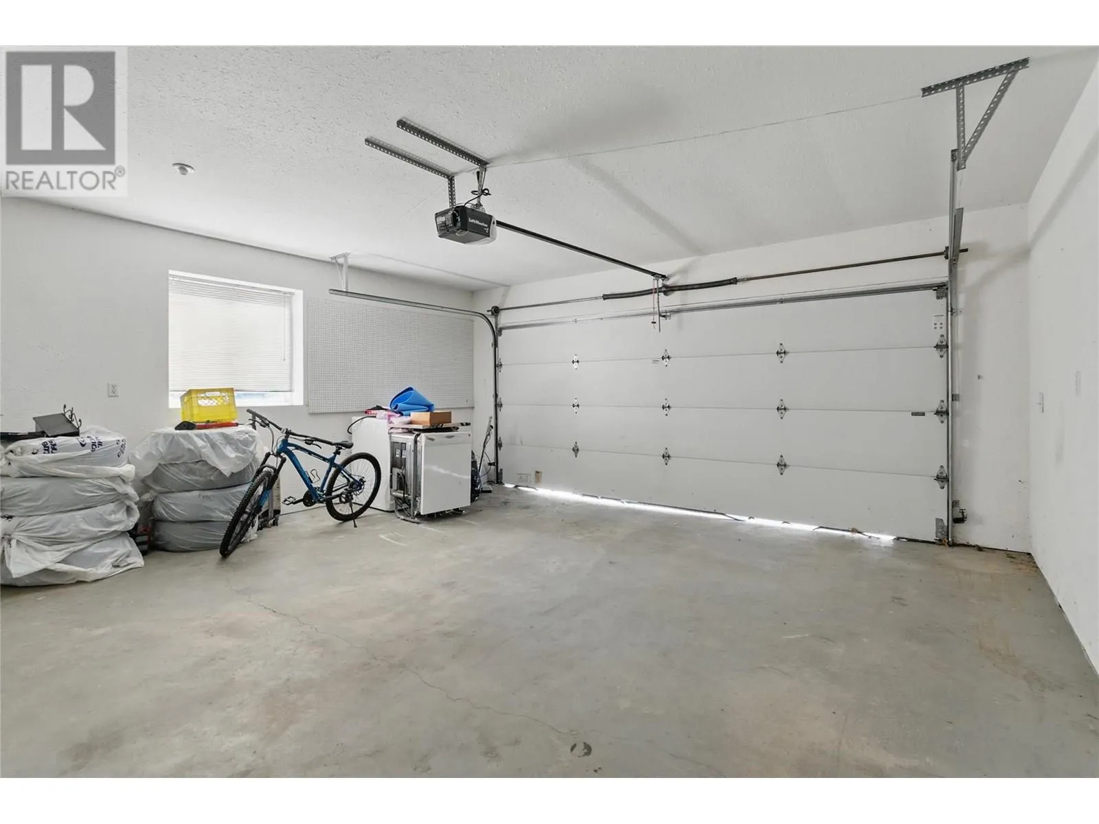 467 Glen Pine Court