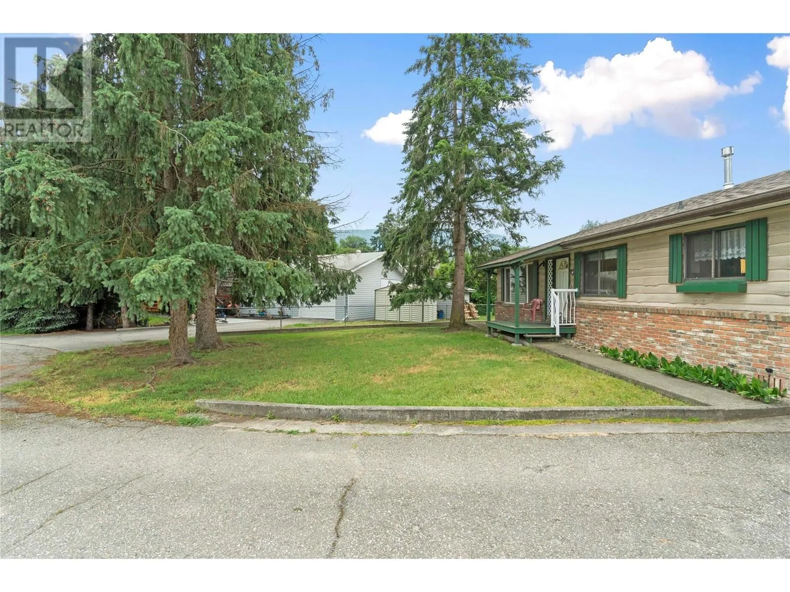 2289 Hayden Place