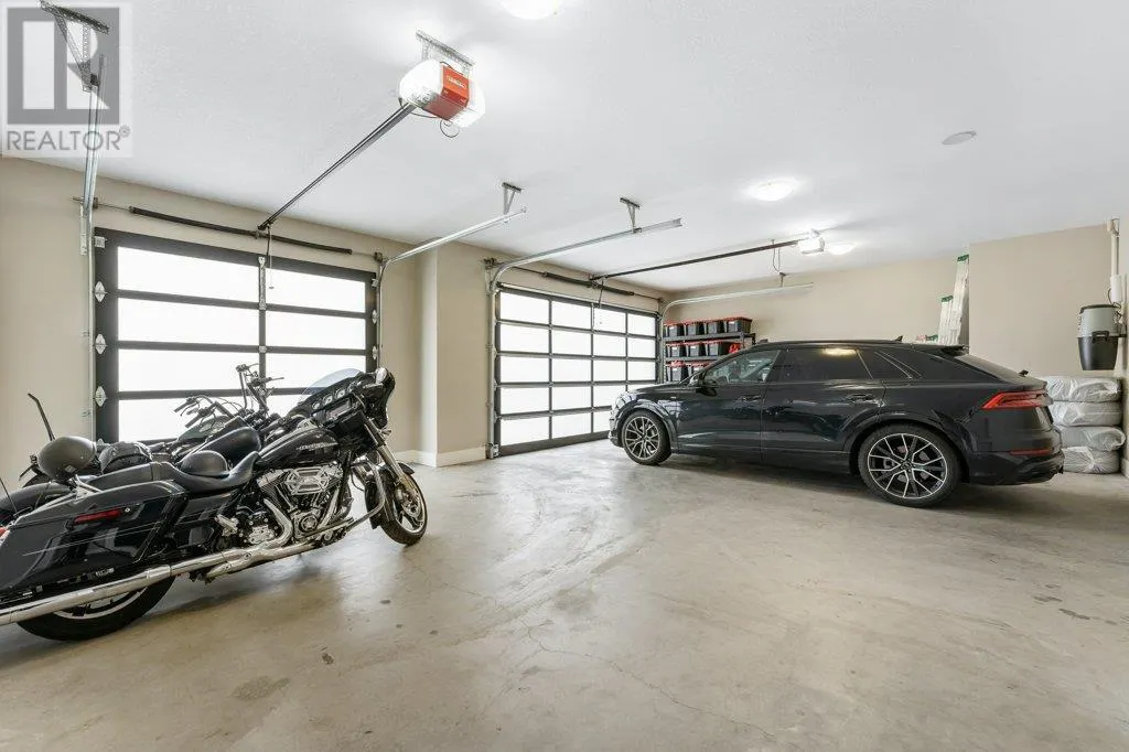 858 Clarance Avenue