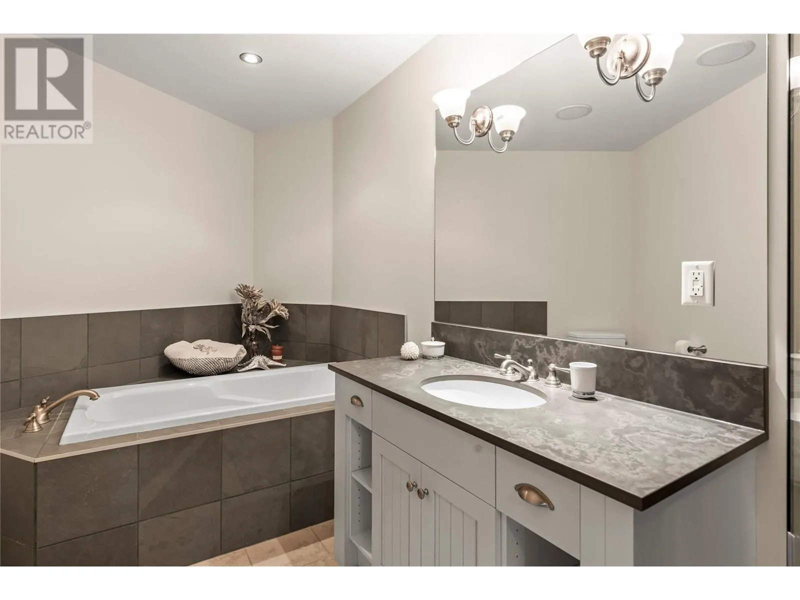 9845 Eastside Road Unit# 50