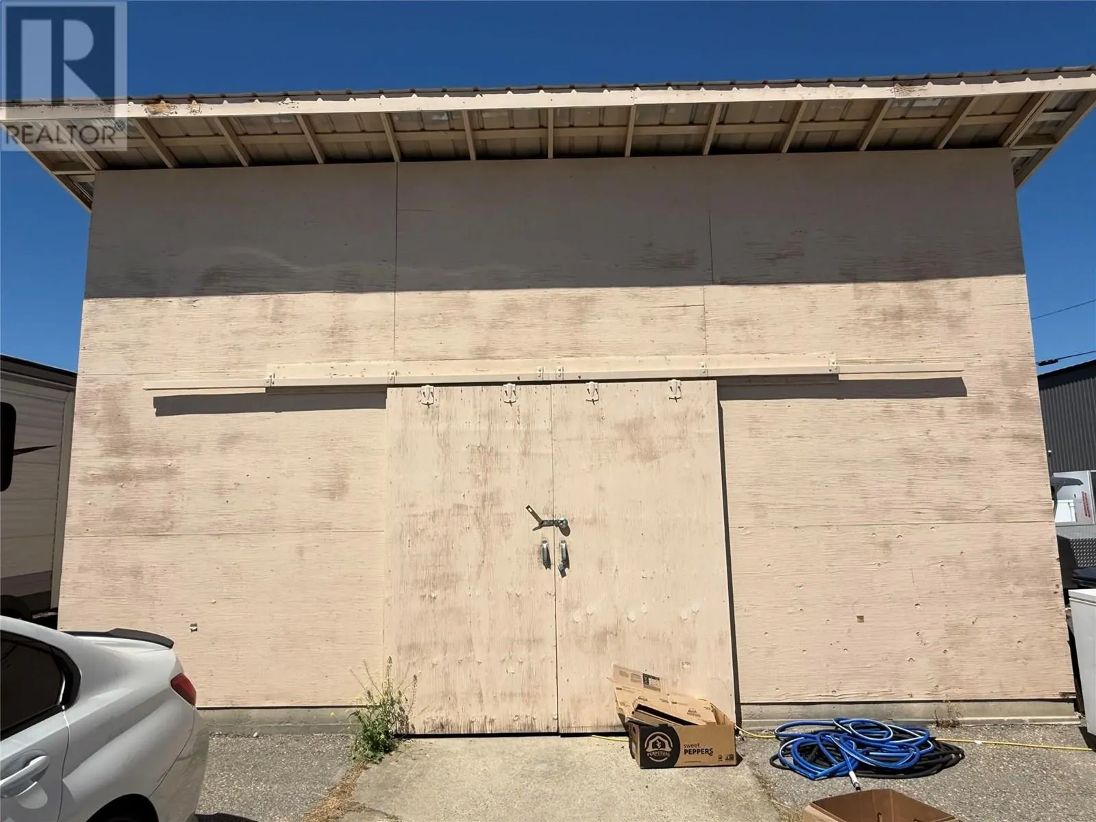 4313 25 Avenue Unit# 2A & 3A