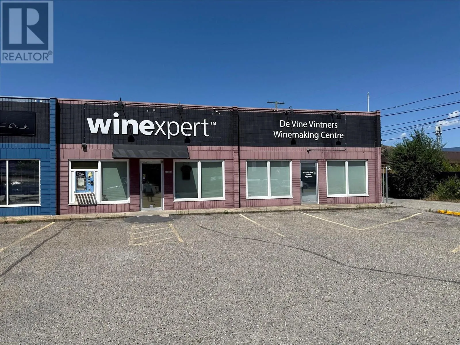 4313 25 Avenue Unit# 2A & 3A