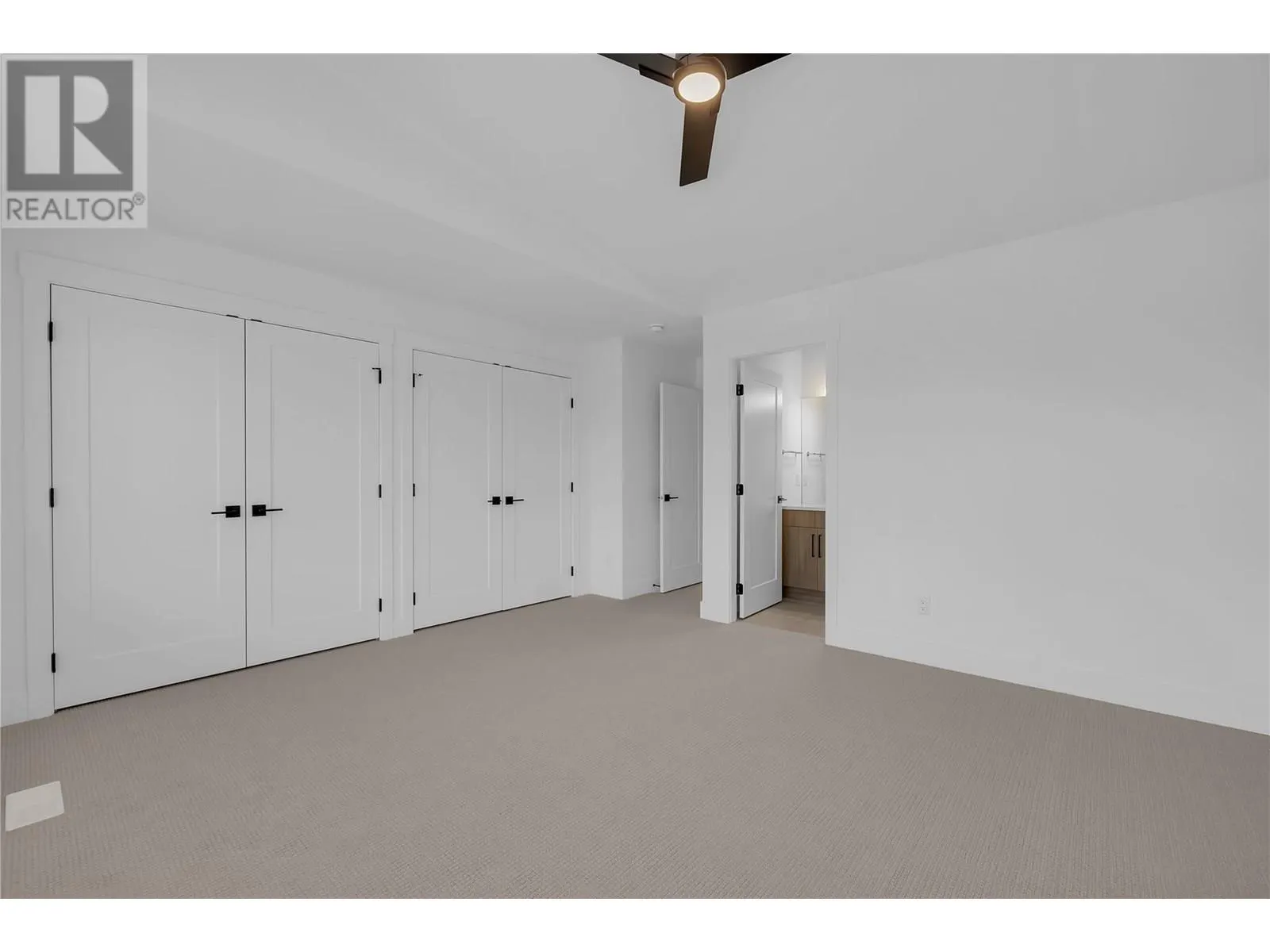 2835 Canyon Crest Drive Unit# 17