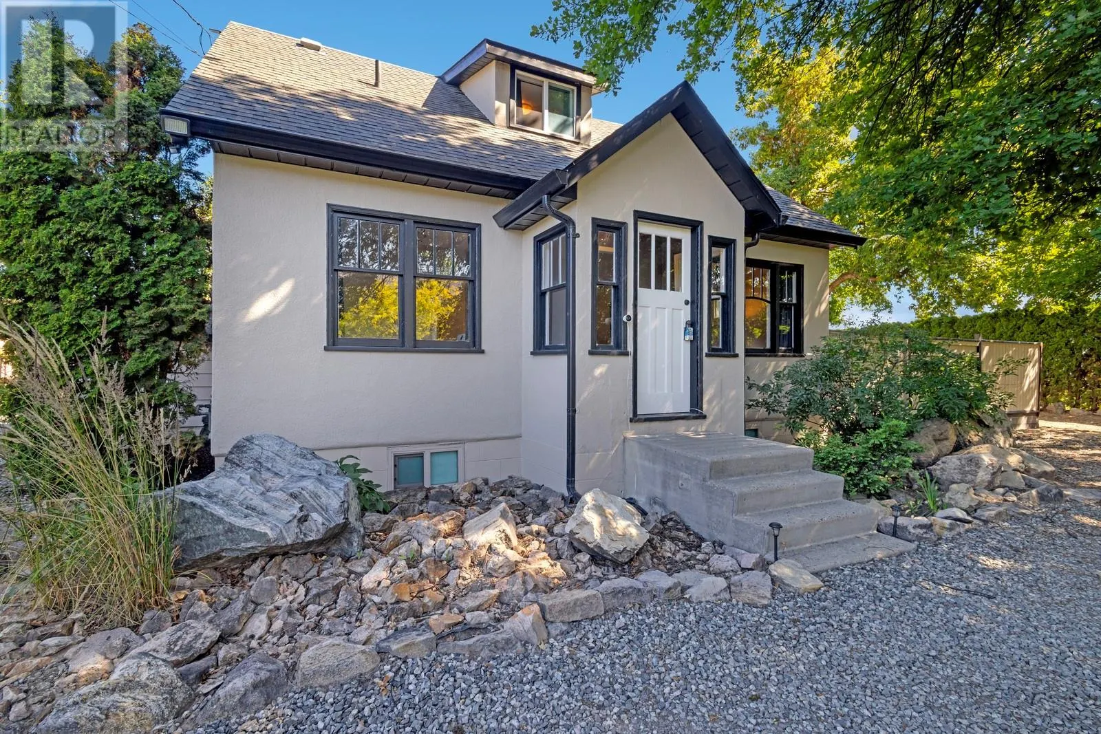 431 Valley Road