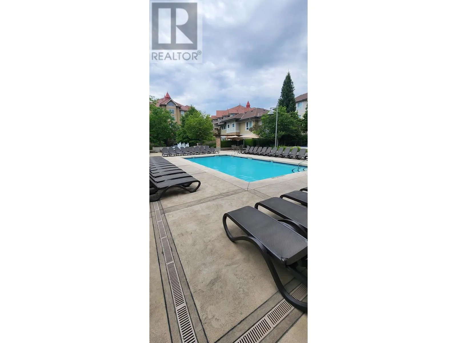 1089 Sunset Drive Unit# 112