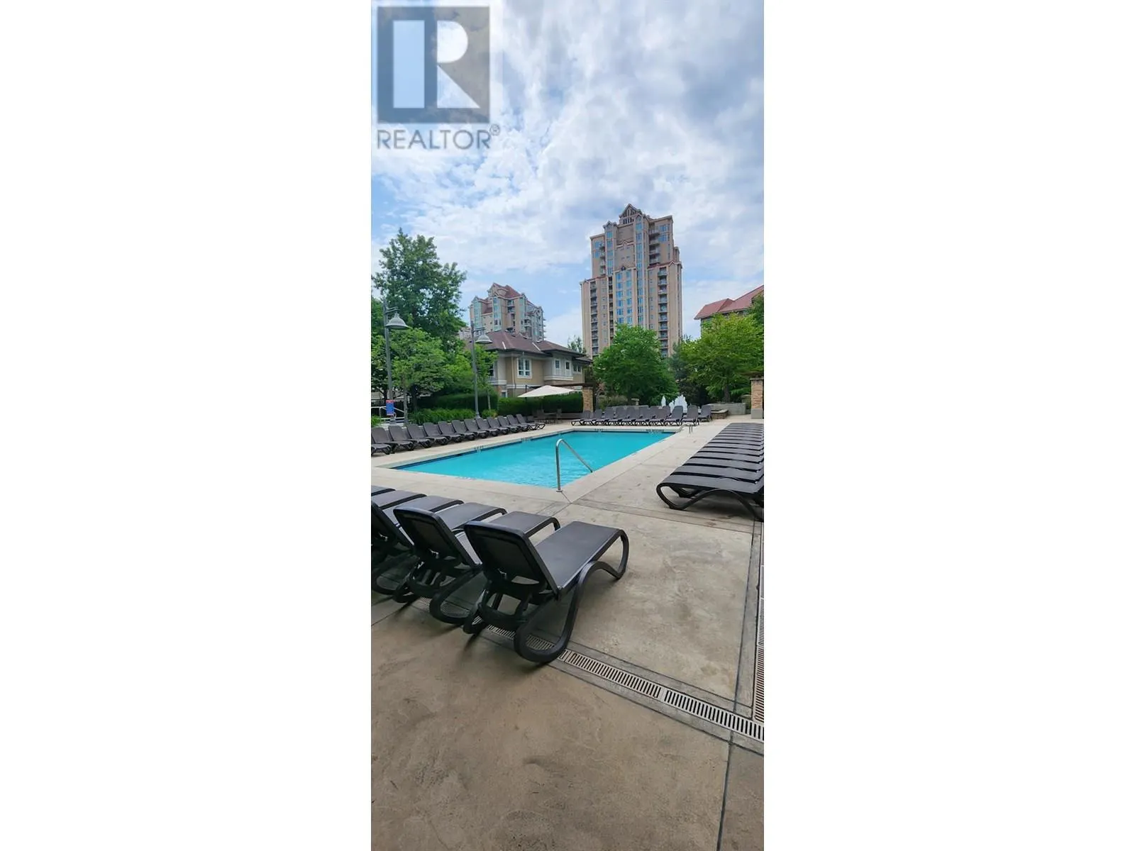 1089 Sunset Drive Unit# 112