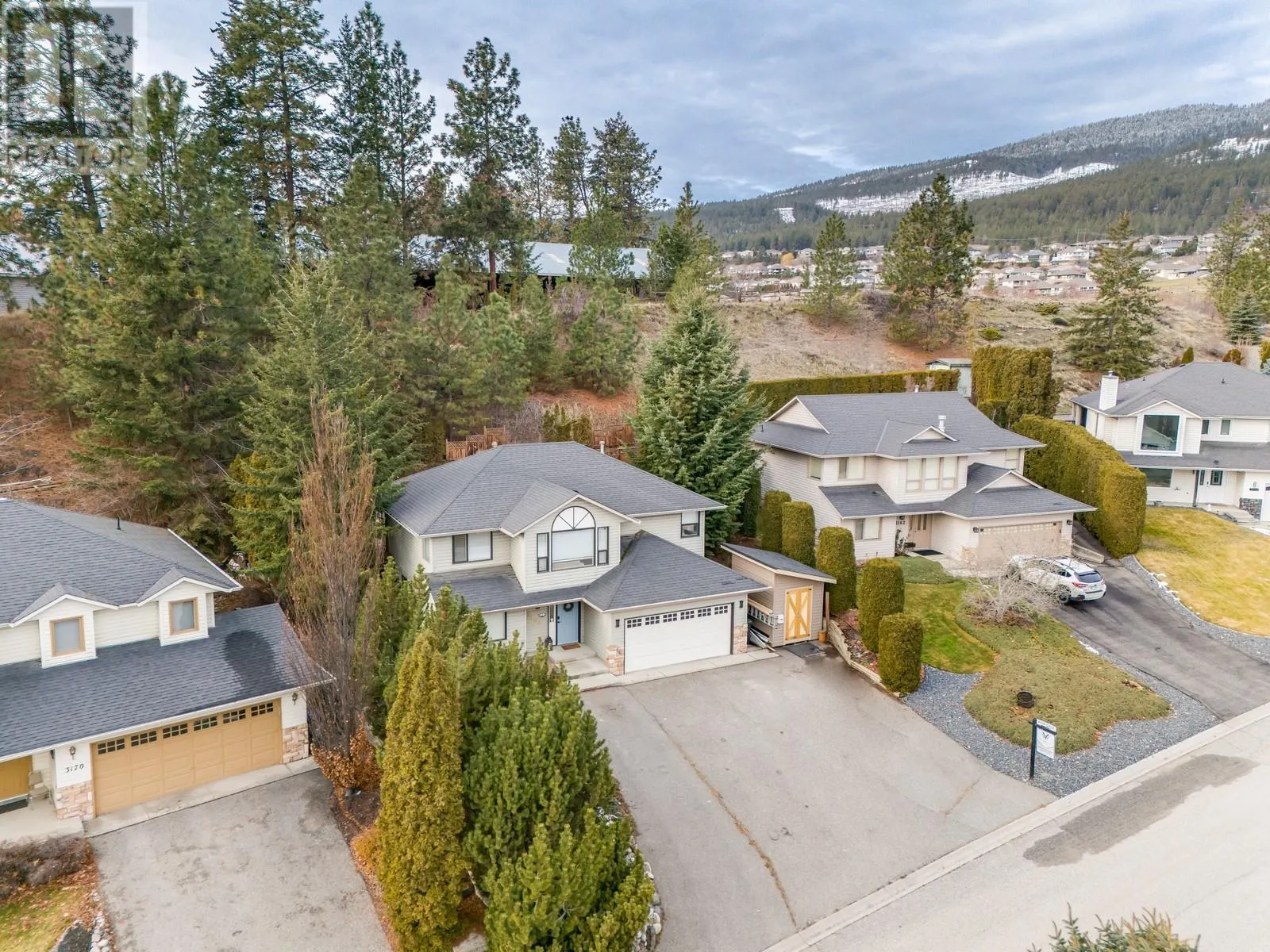 3166 Broadview Place