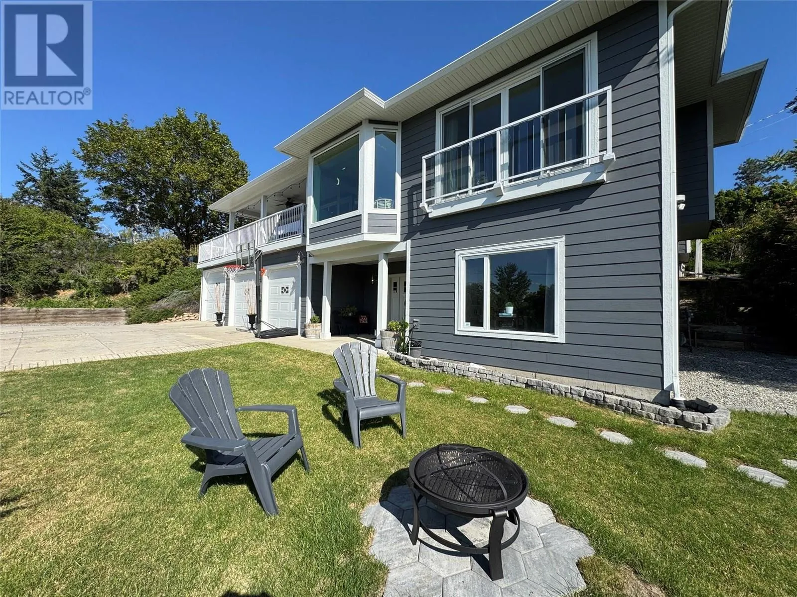 11935 Okanagan Centre Road W