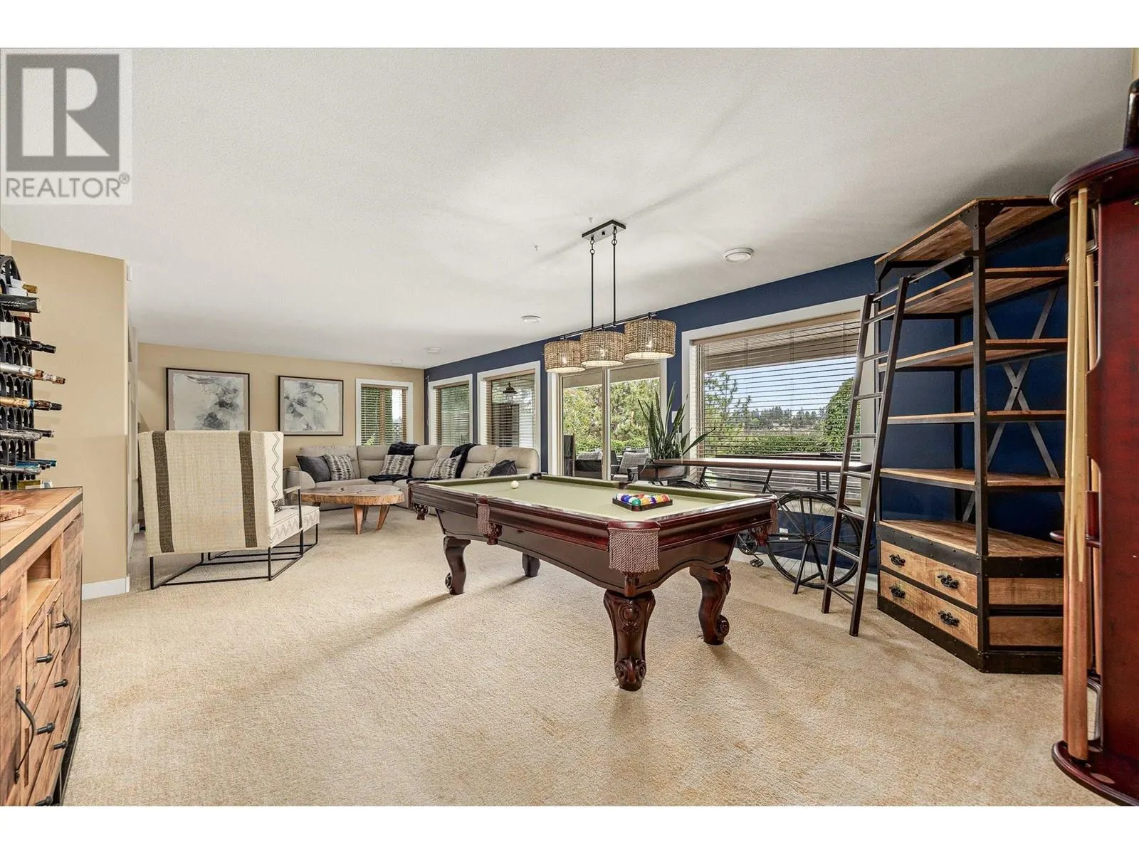 843 Westview Way