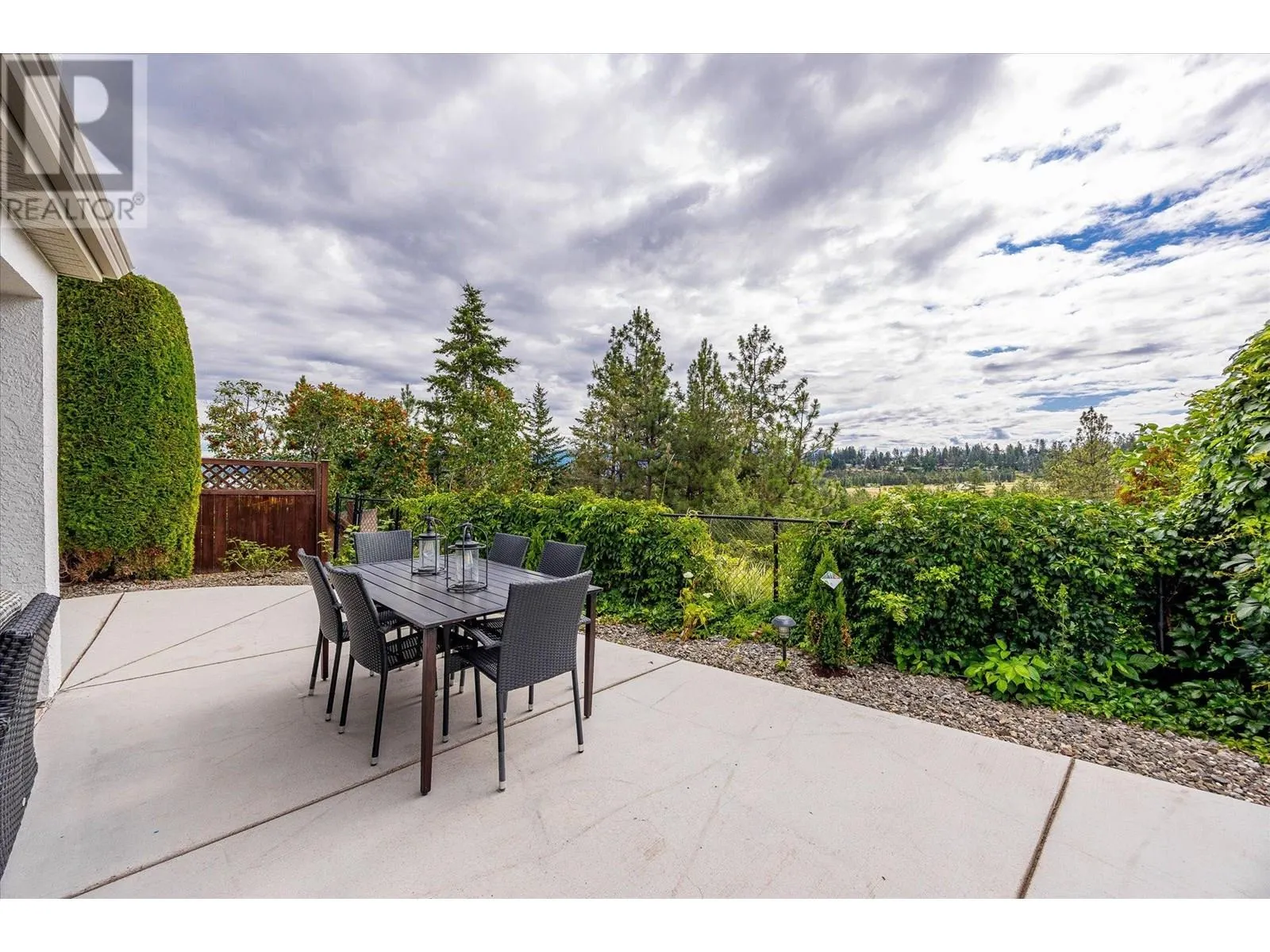 843 Westview Way