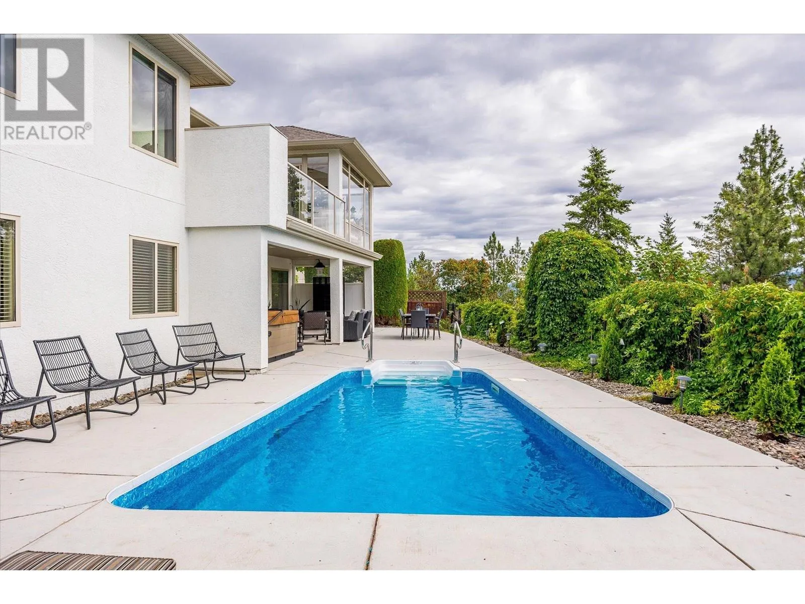 843 Westview Way