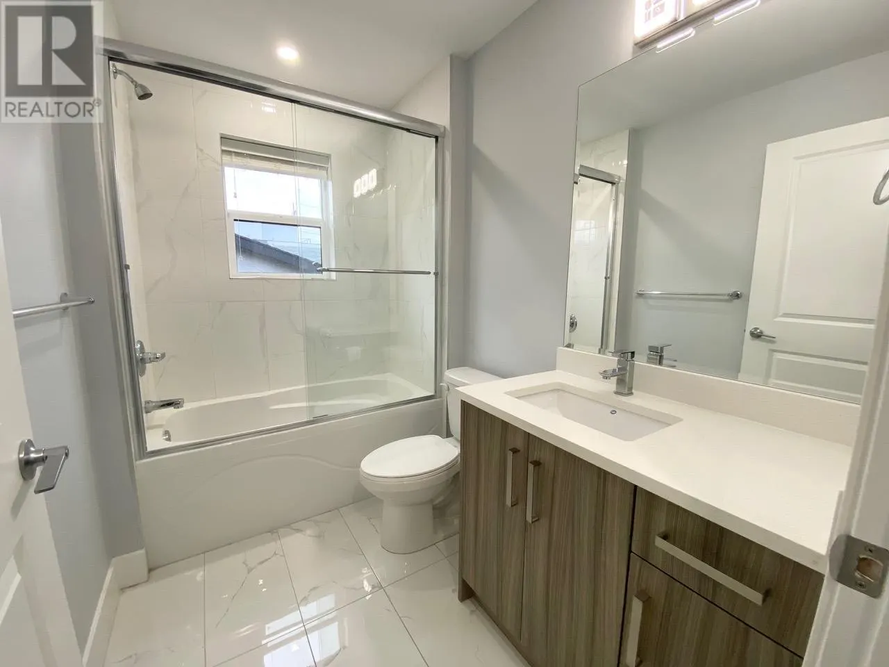 722 Coopland Crescent Unit# 2