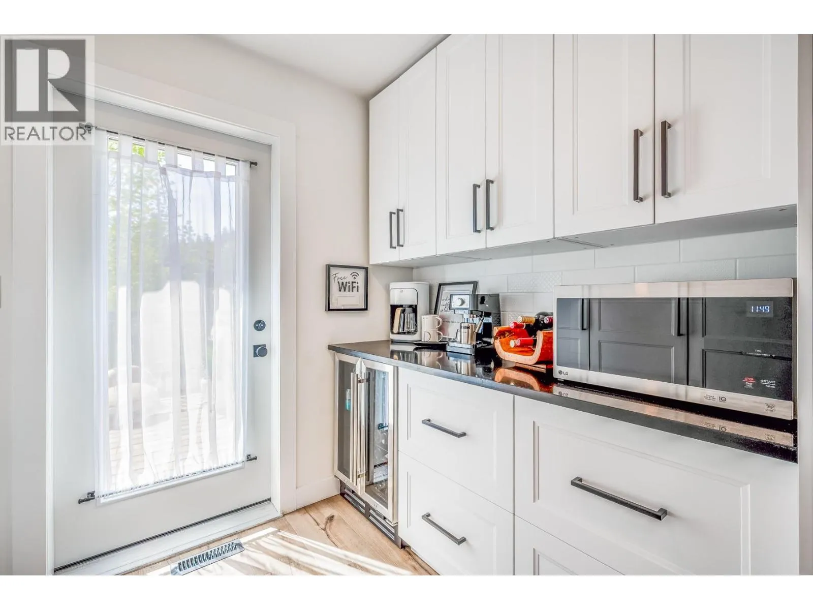 1141 Lynden Road