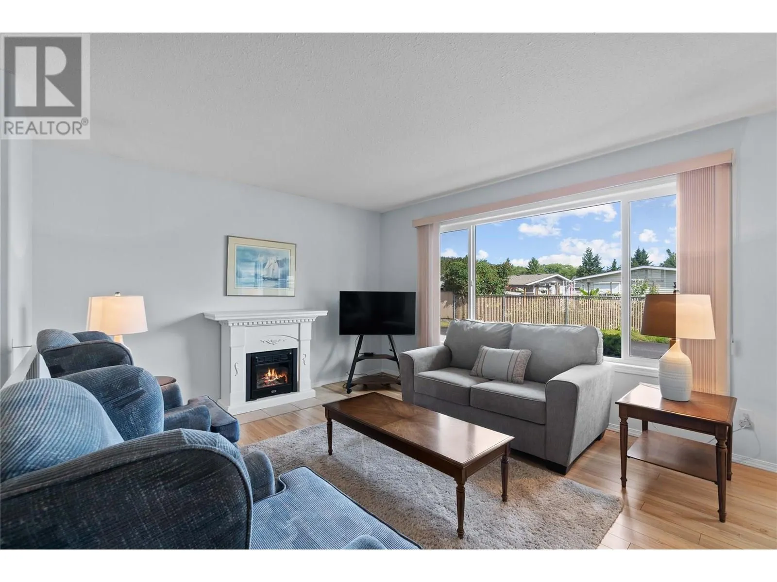 153 Salmon Arm Drive Unit# 11