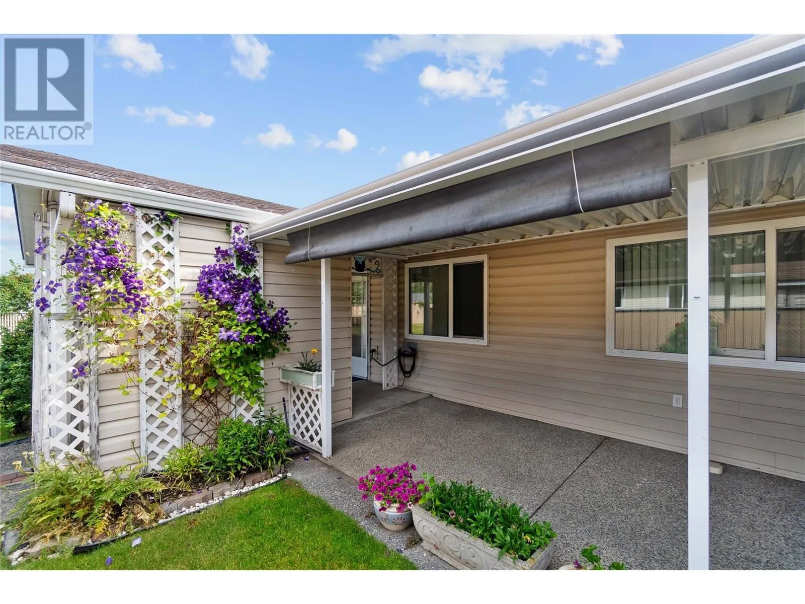 153 Salmon Arm Drive Unit# 11