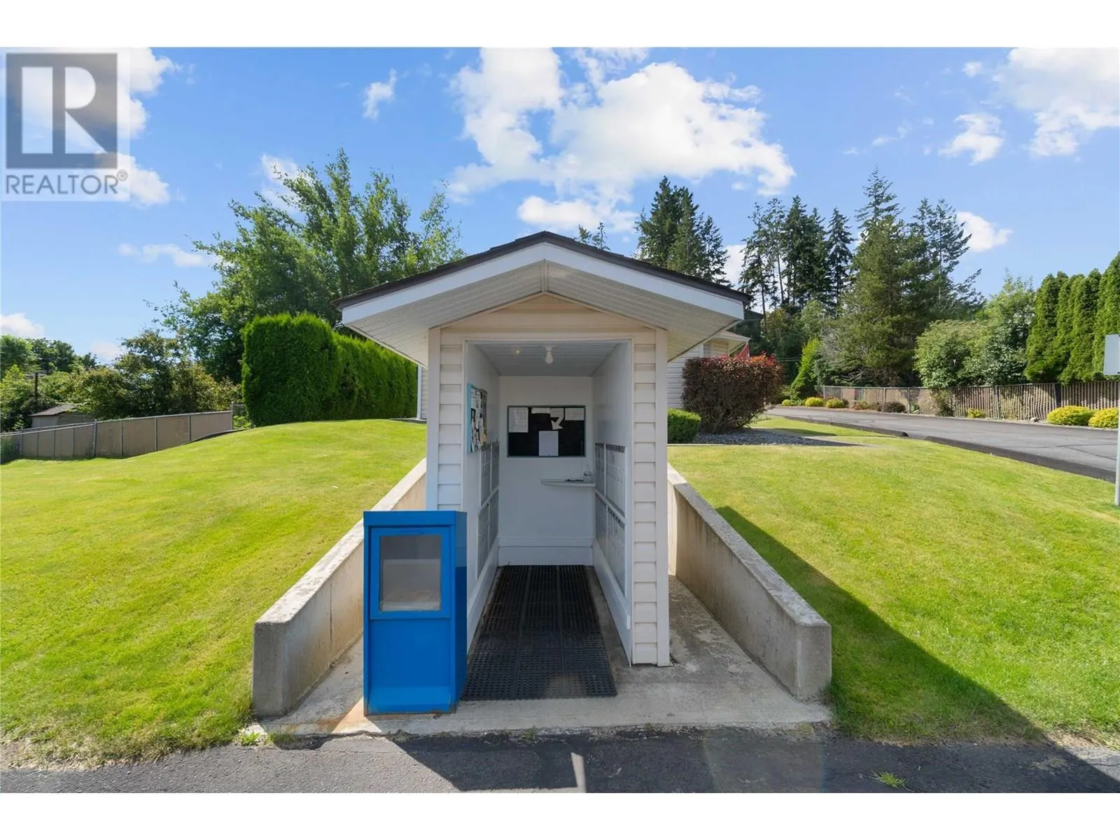 153 Salmon Arm Drive Unit# 11