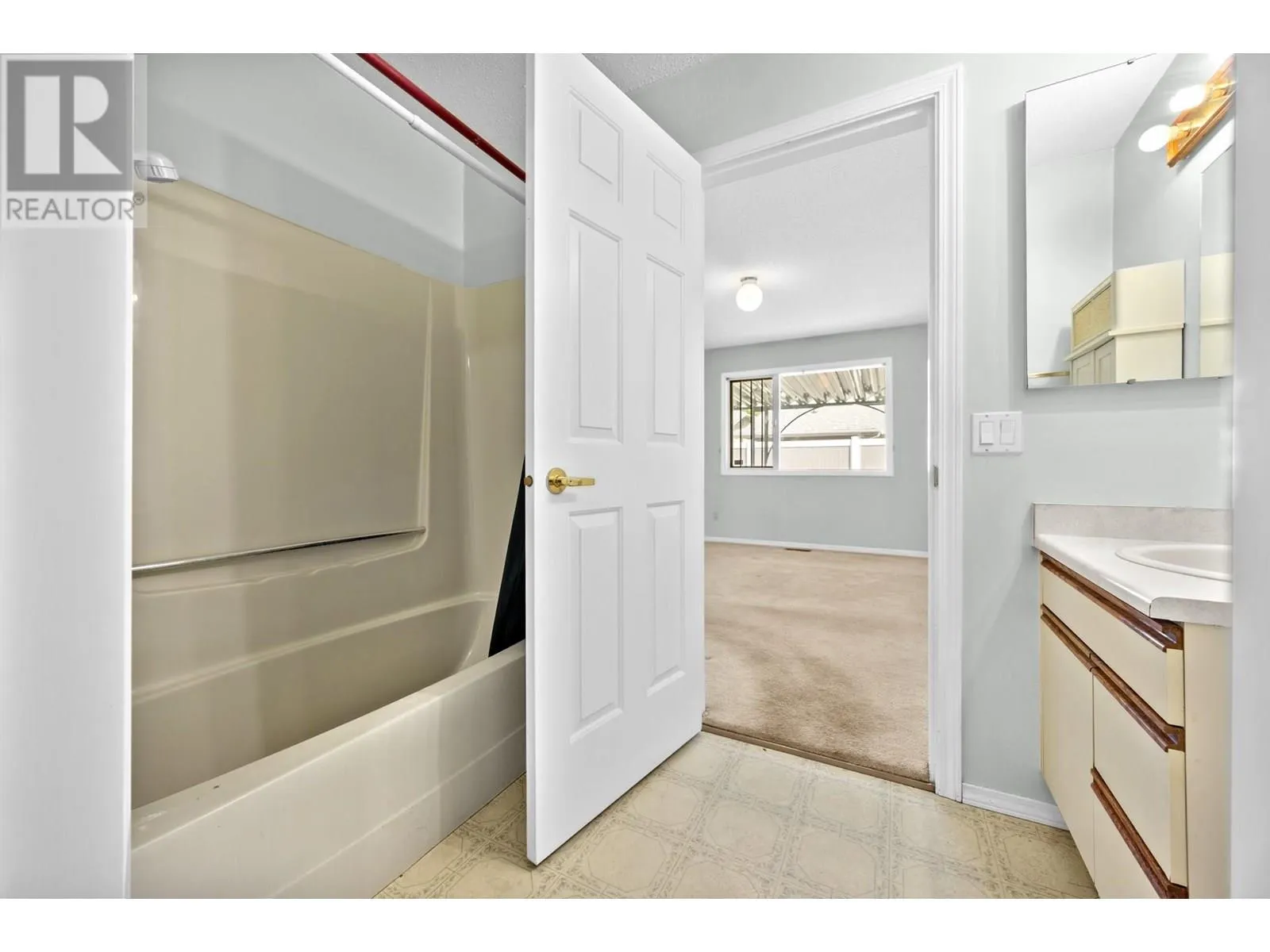 3900 27 Avenue Unit# 55