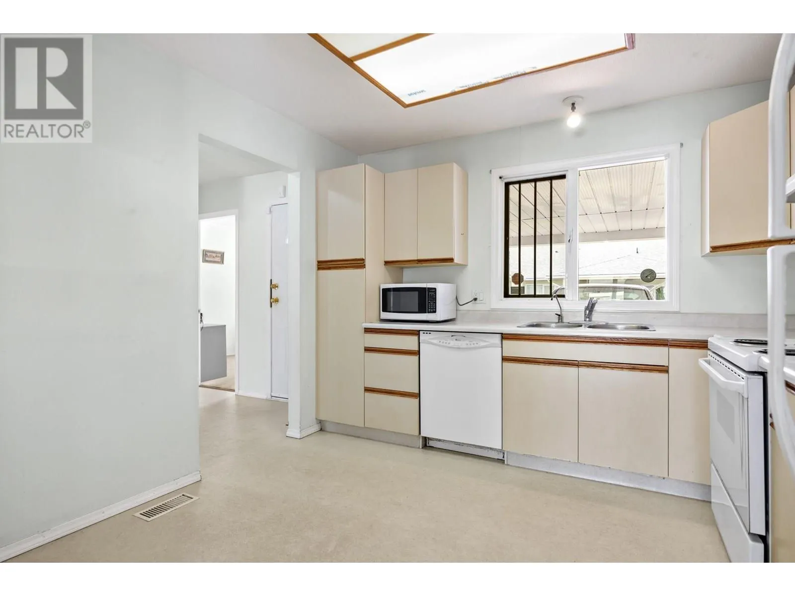 3900 27 Avenue Unit# 55