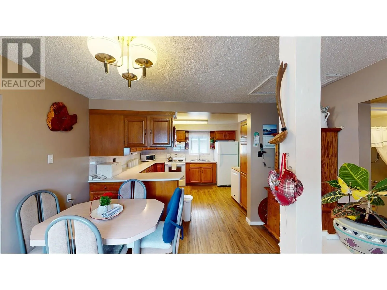 306 6th Street S