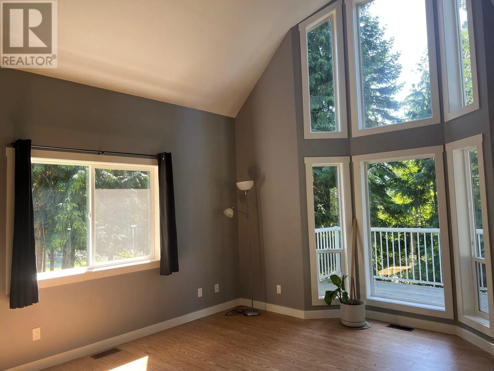 7461 Stampede Trail