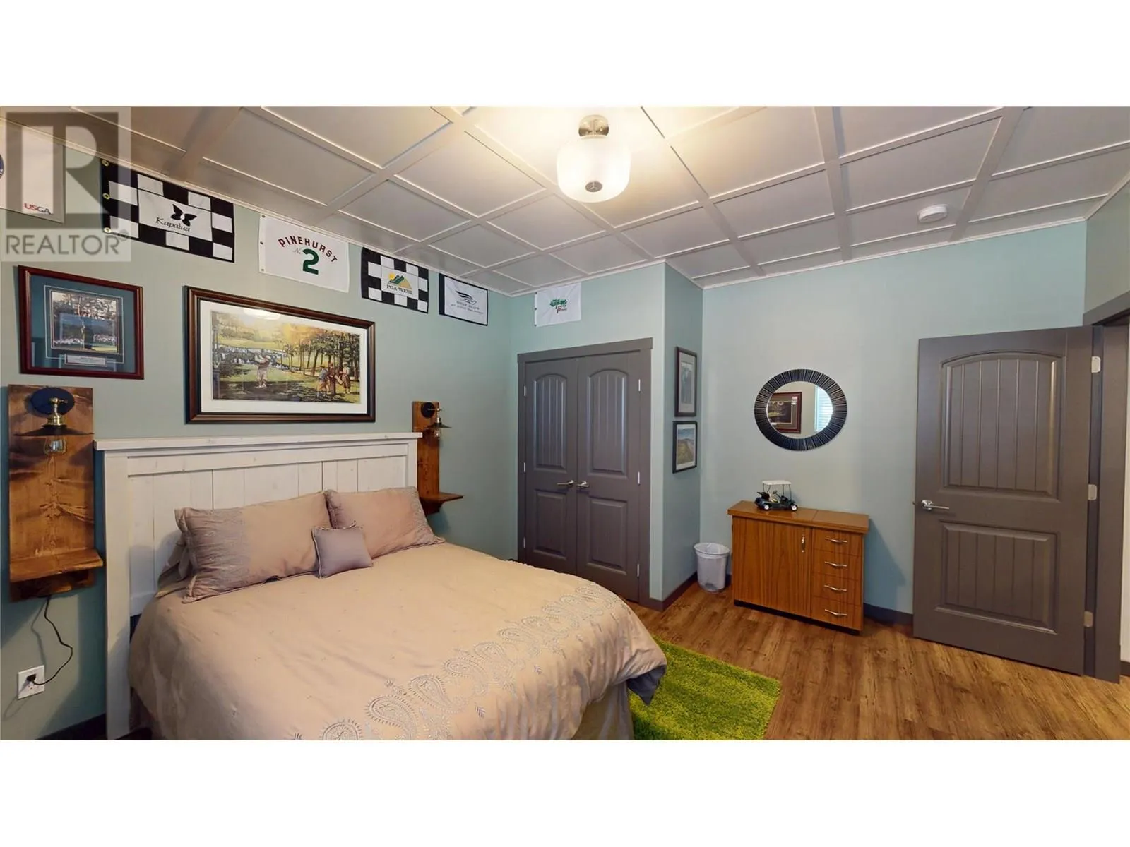 117 River Drive