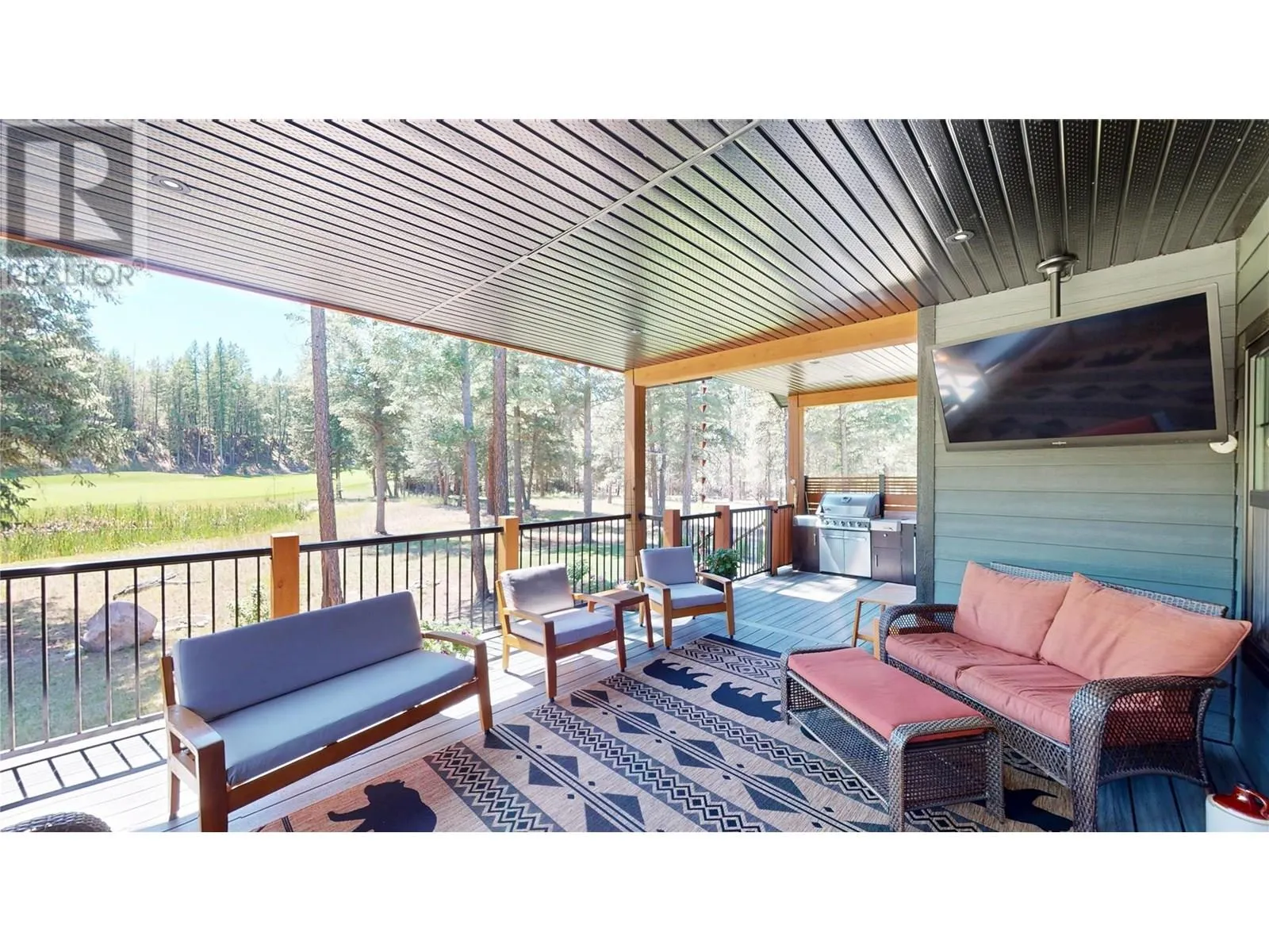 117 River Drive