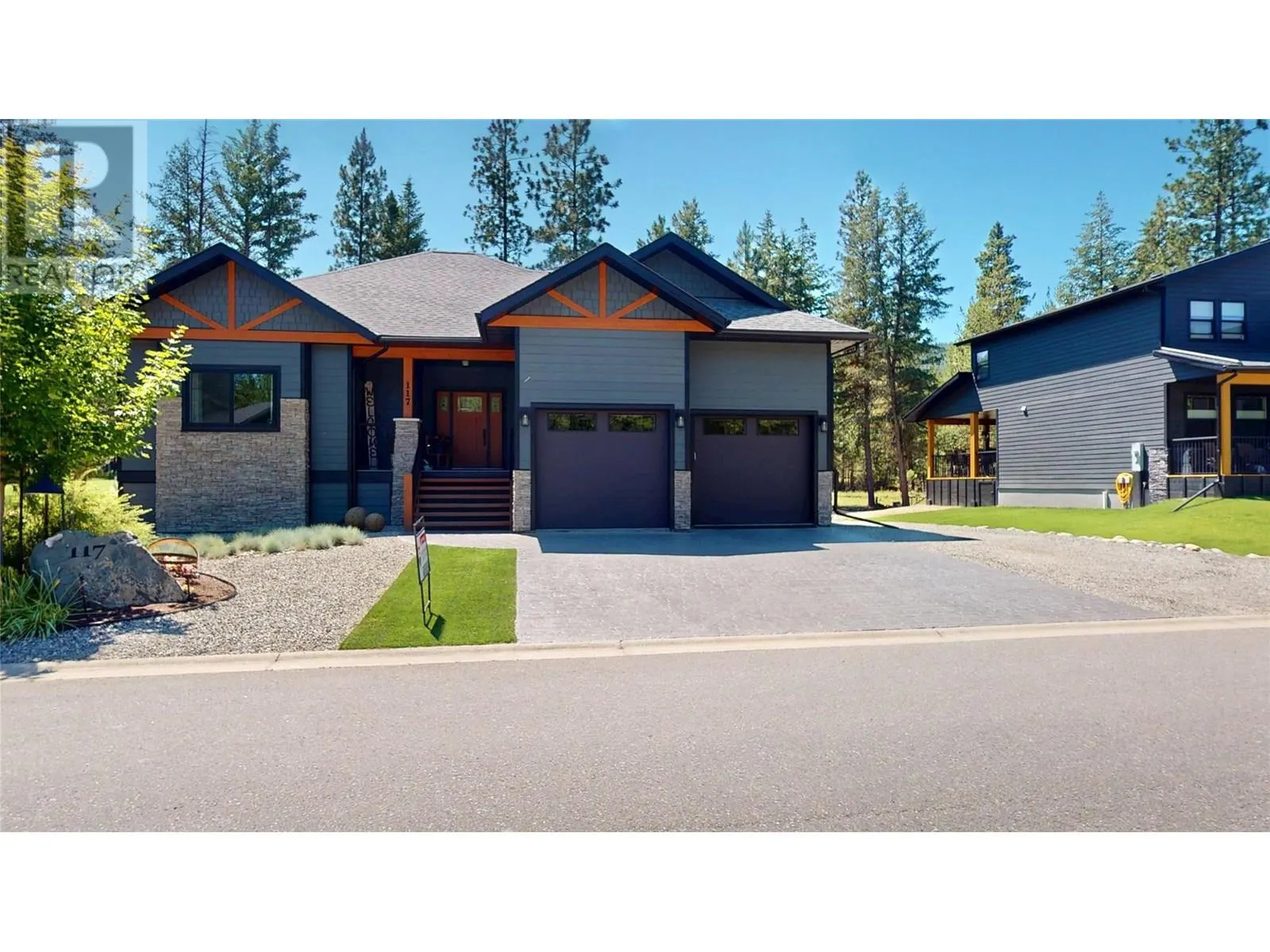 117 River Drive