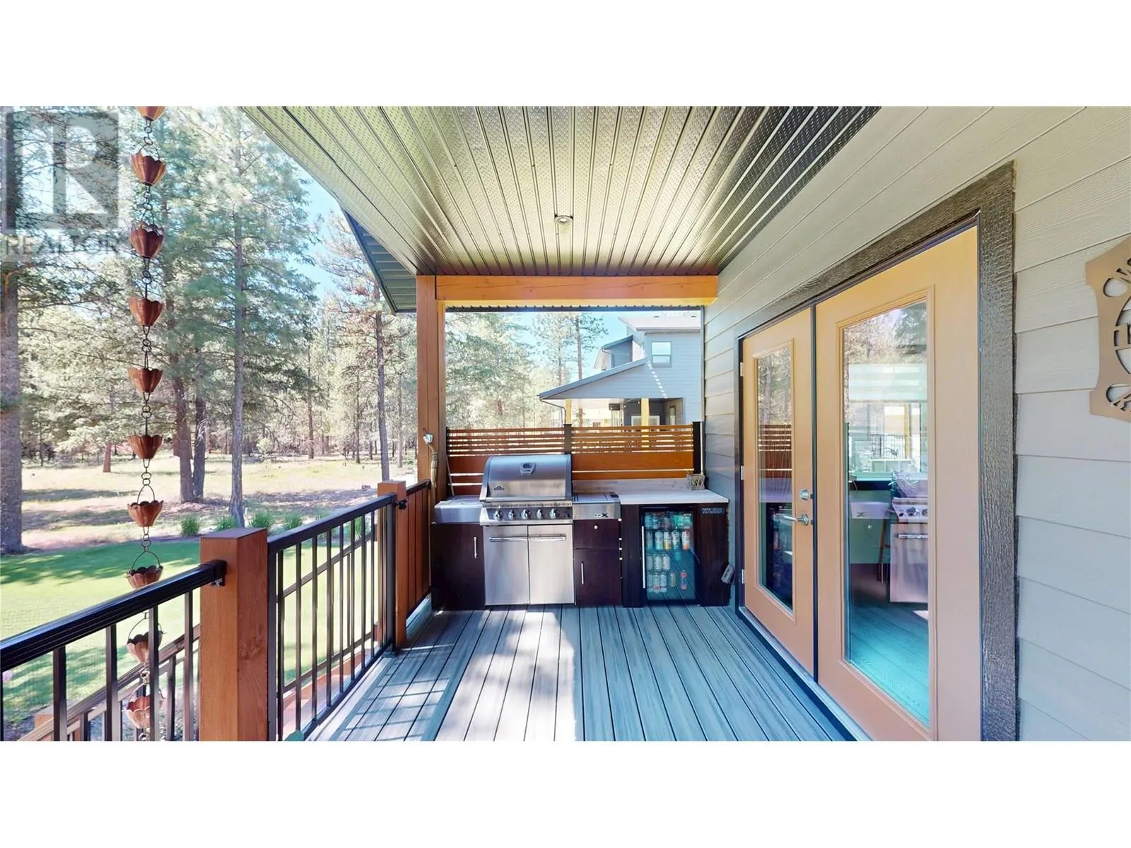 117 River Drive