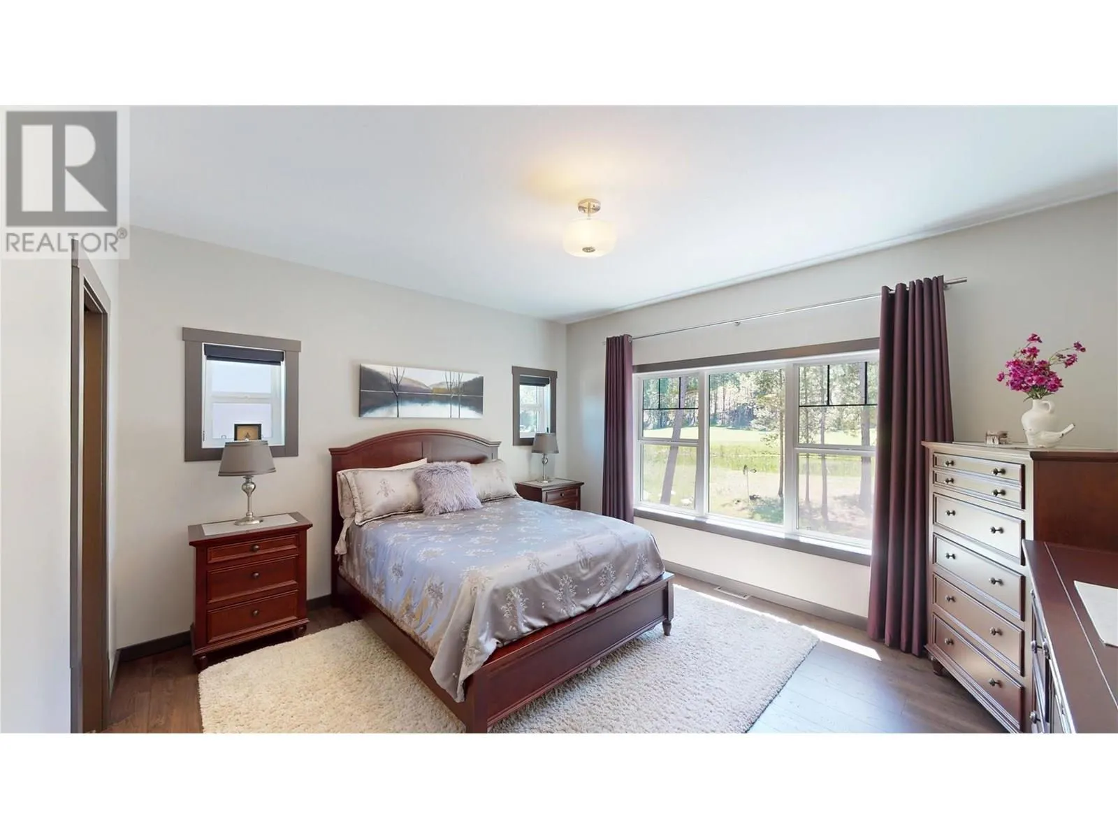117 River Drive
