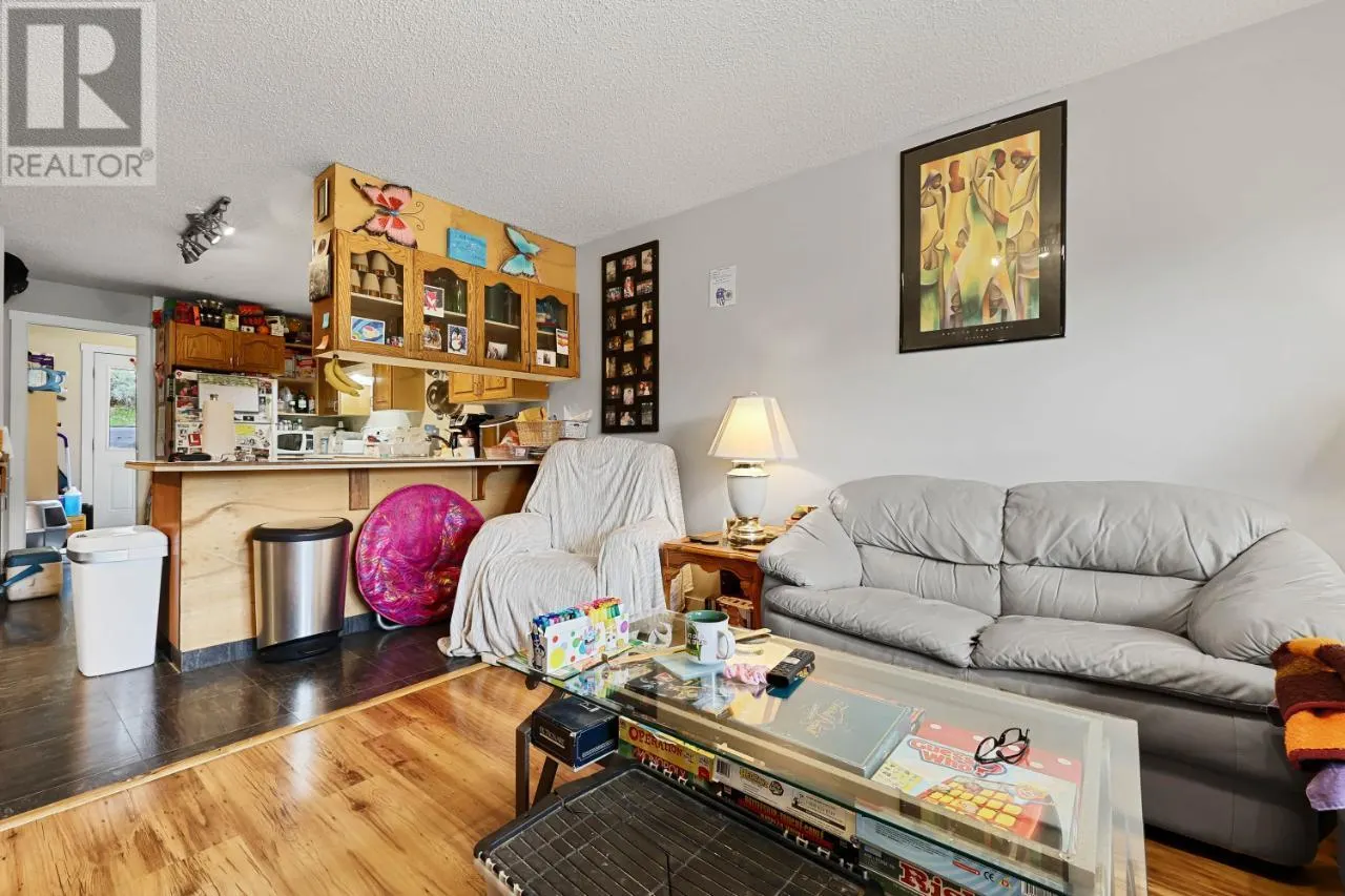 2090/2092 WESTSYDE Road